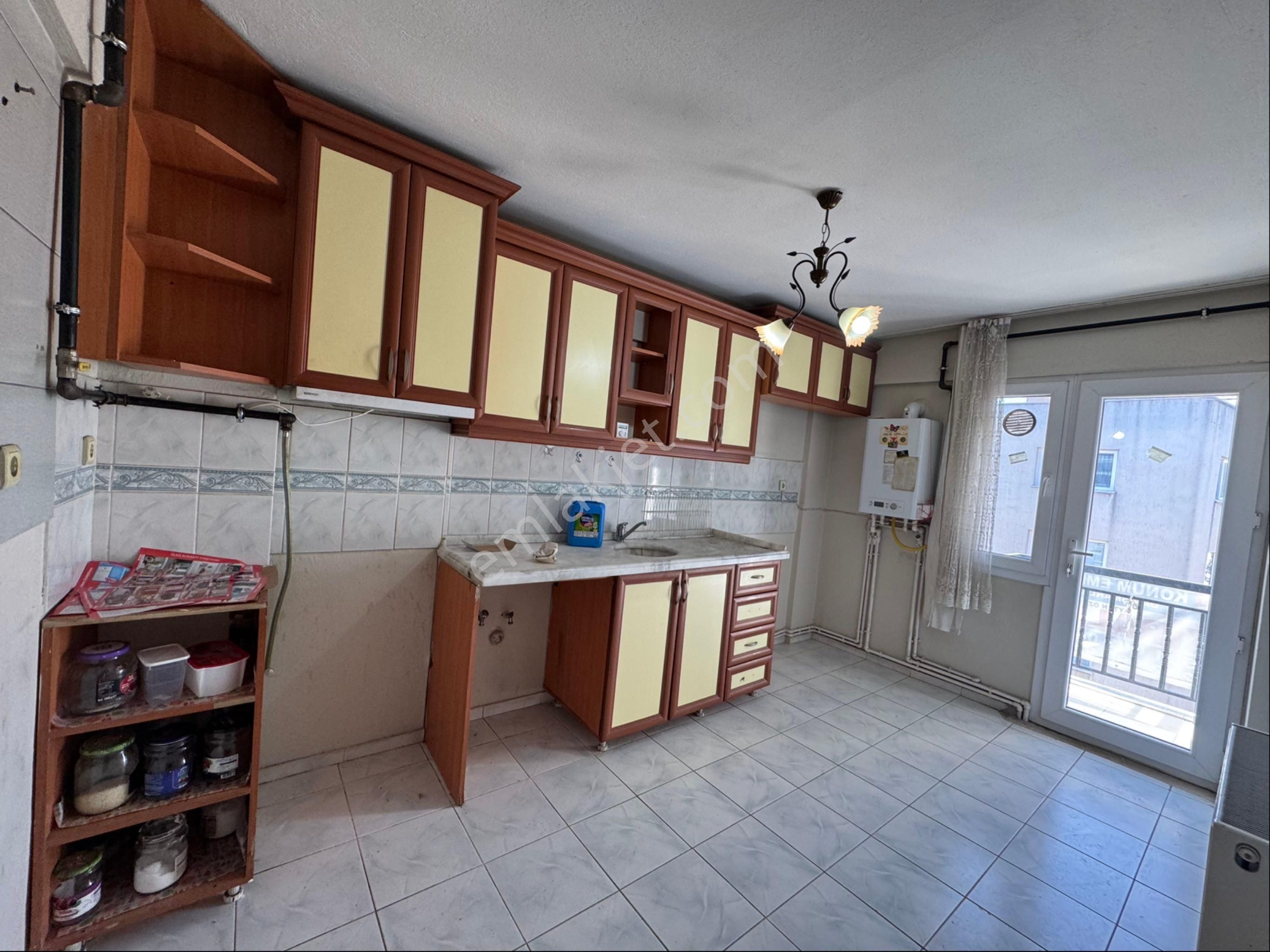 Göksu Mah. D.gazlı İzbana Yakın 2+1 90.m2 Cadde Üzeri Kiralık Daire - Görsel 2