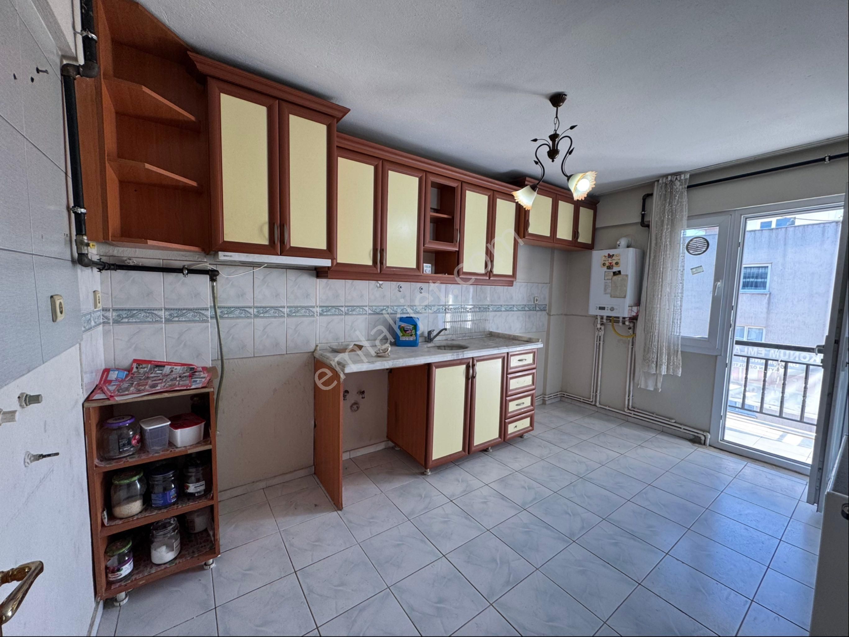 Göksu Mah. D.gazlı İzbana Yakın 2+1 90.m2 Cadde Üzeri Kiralık Daire