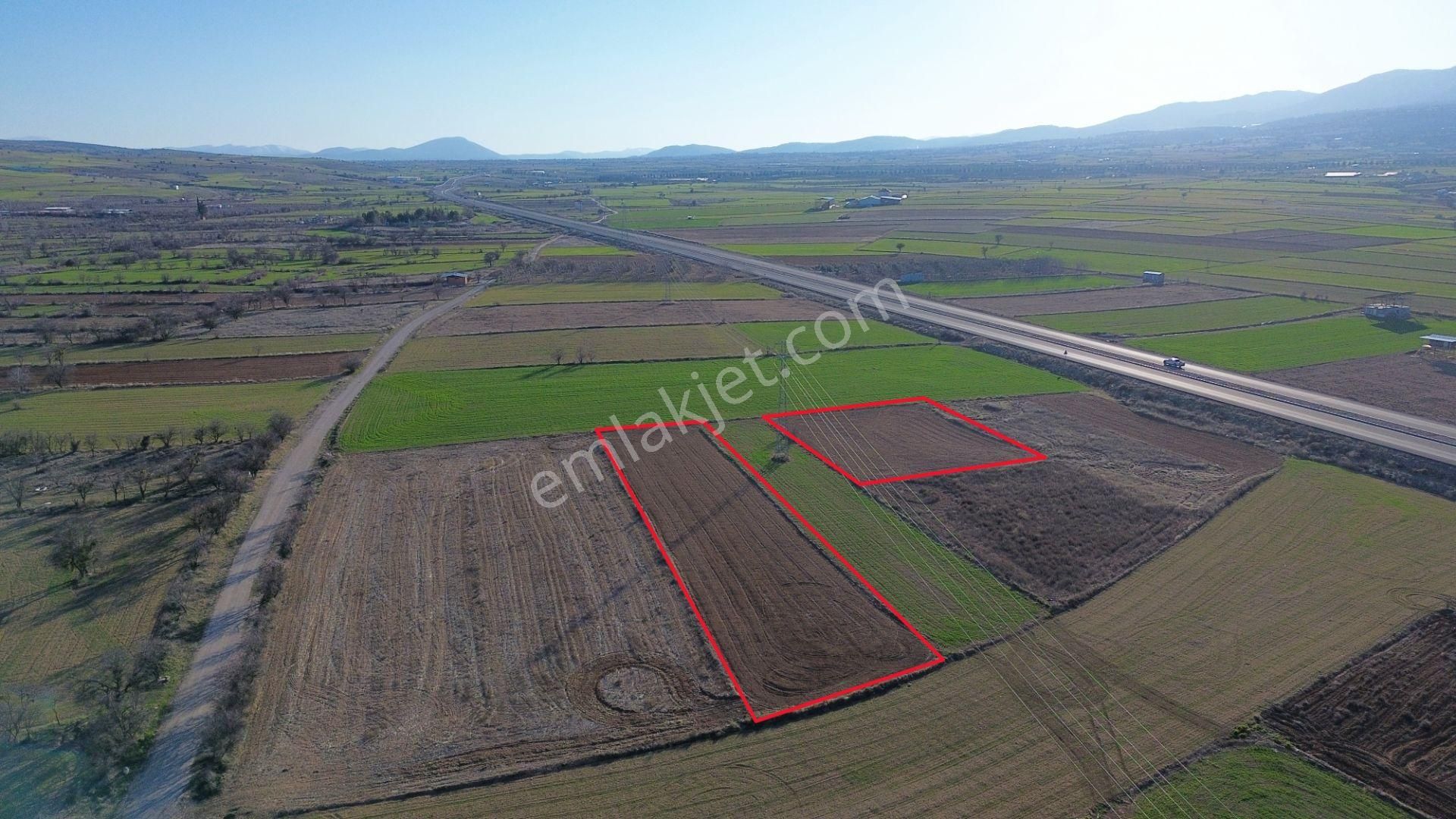Korkuteli Yeltende Güzel Konumda Yatırımık Veya Yerleşime Uygun Tarlalar - Görsel 6