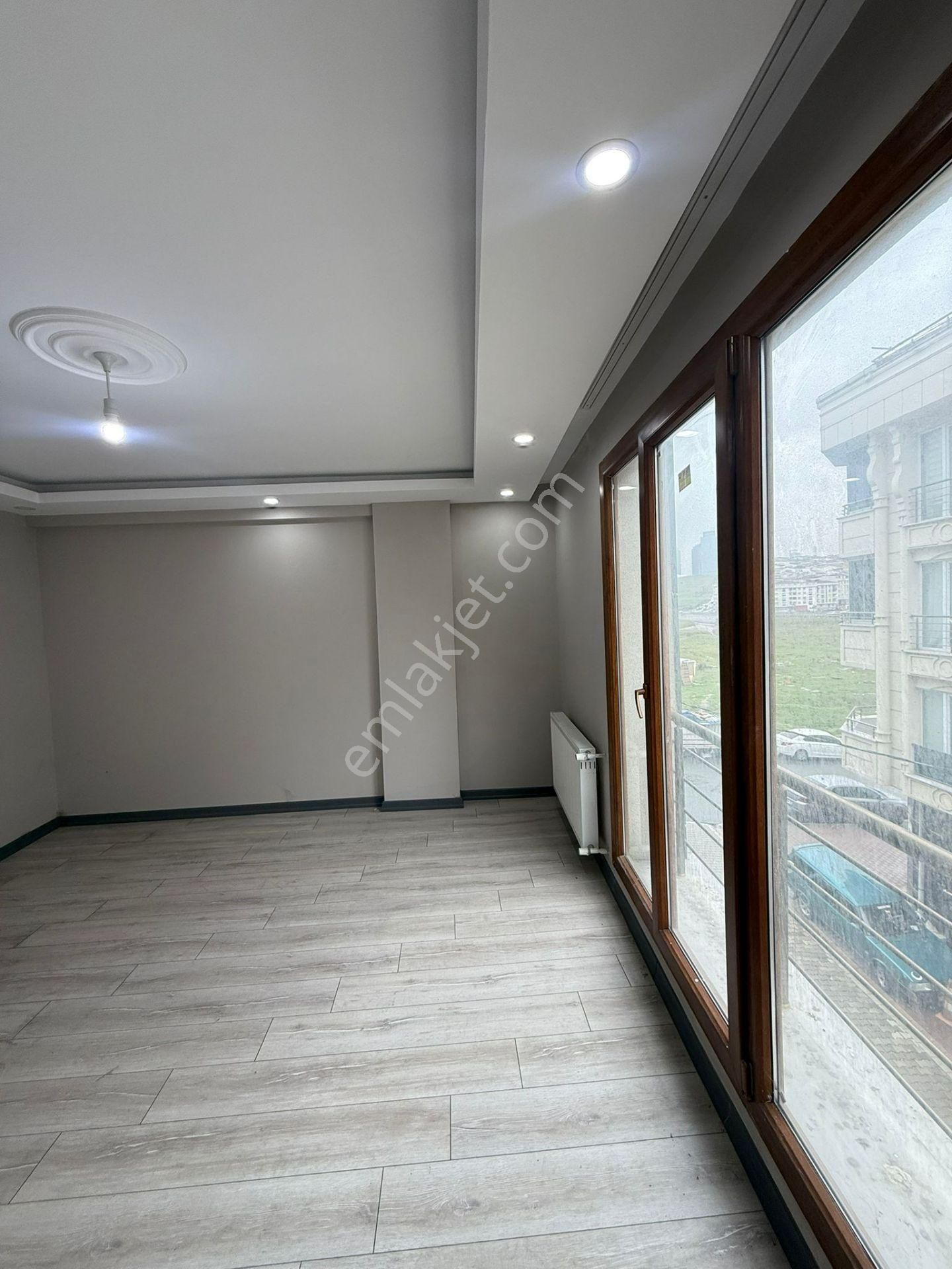 Balkonlu Sıfır Acil Kiralık 1+1 Arakat Daire !! - Görsel 2