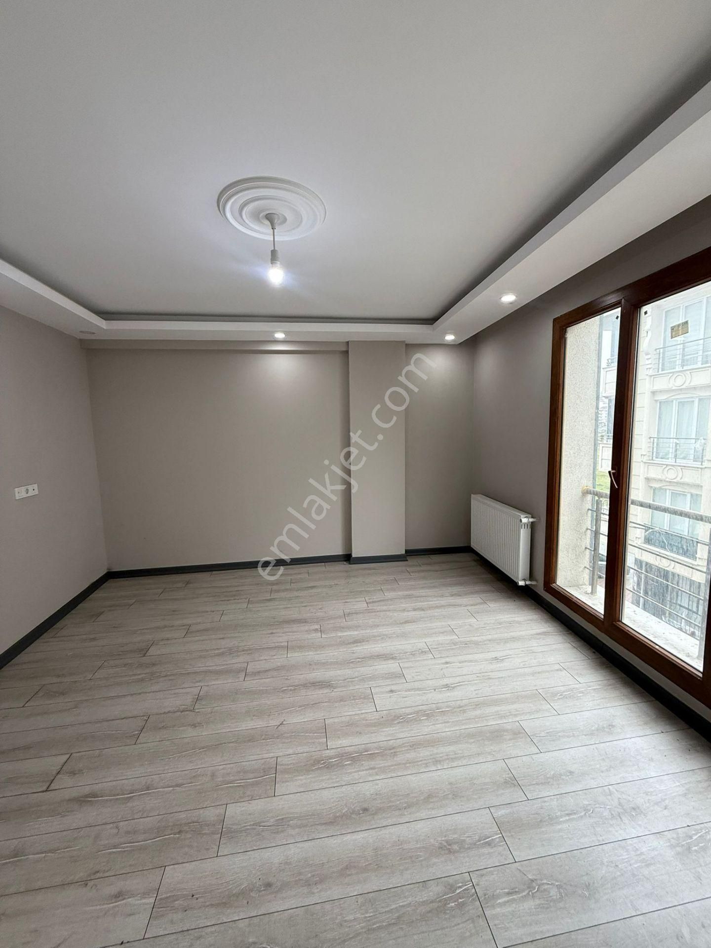 Balkonlu Sıfır Acil Kiralık 1+1 Arakat Daire !! - Görsel 4