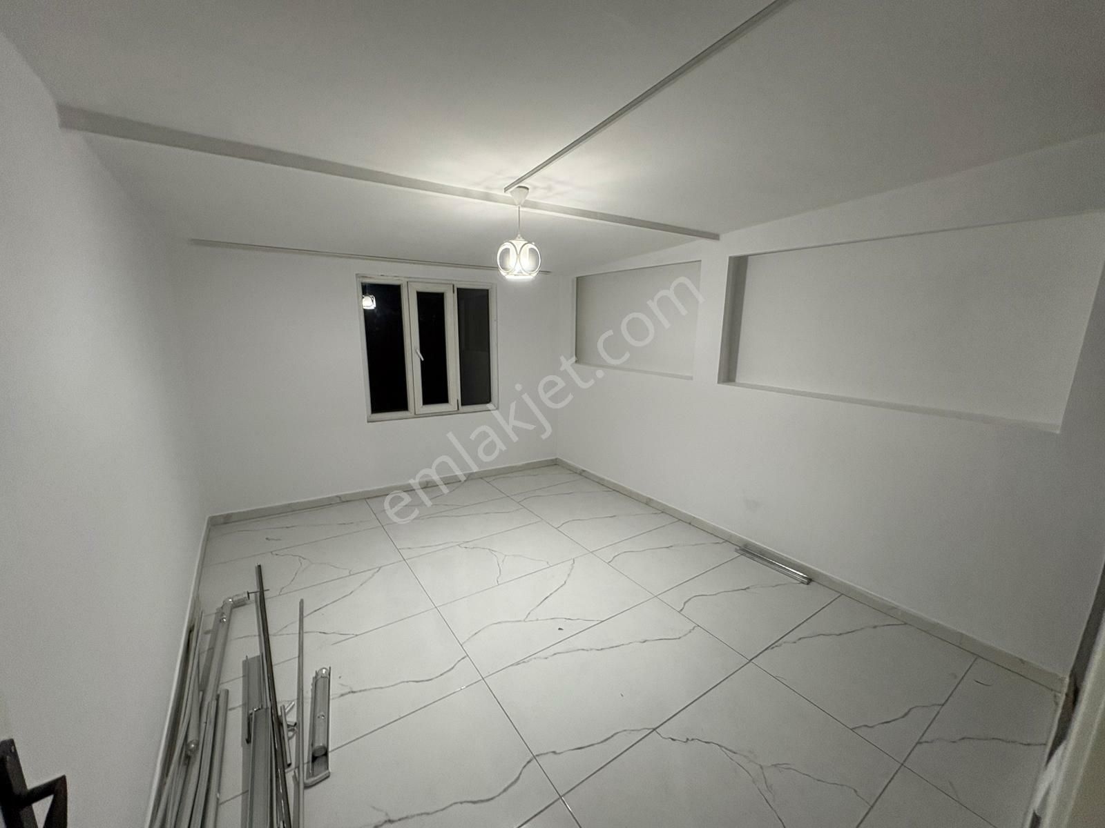 Erkaya Emlak Saltak Bizim Kasap Arkası 2+1 Teraslı Kiralık Daire - Görsel 2