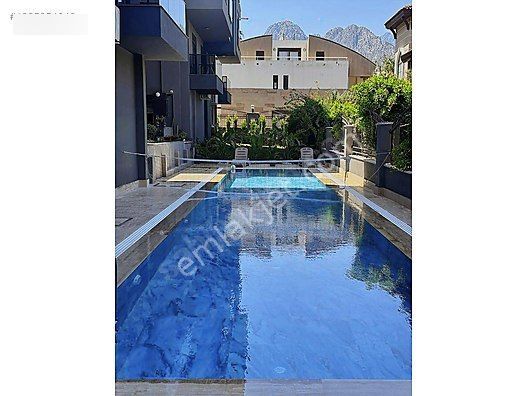 Antalya Konyaaltı'nda Lüks Site İçerisinde Katta 1+1 Satılık - Görsel 2