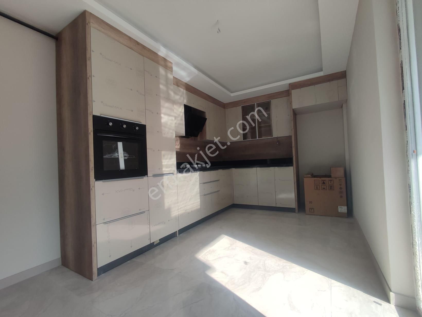 Yılmaz Gayrimenkulden Tandoğan Mahallesinde Sıfır 3+1 Kaçırılmayacak Fırsat Dairesi