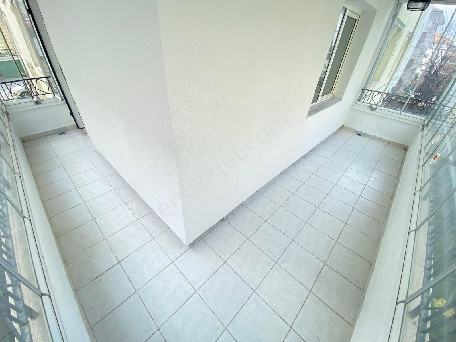 Yılmaz Gayrimenkulden Kacırılmayacak 3+1 Fırsat Dairesi - Görsel 28