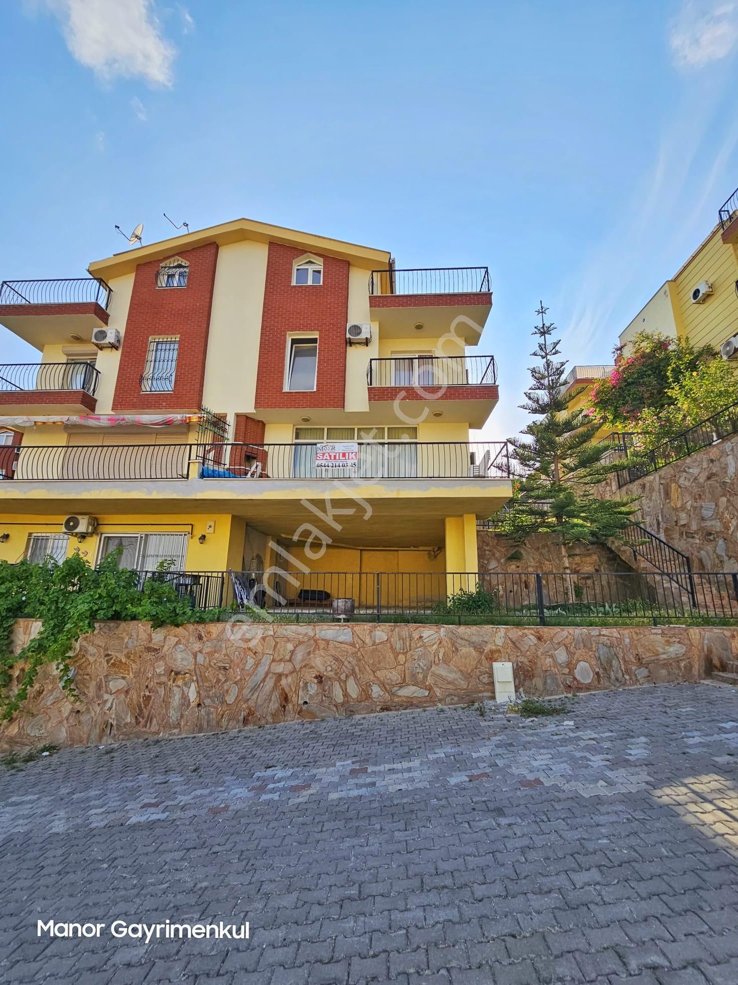 Kuşadası Kadınlar Denizi Havuzlu Sitede 4+2 Manzaralı Villa - Görsel 4