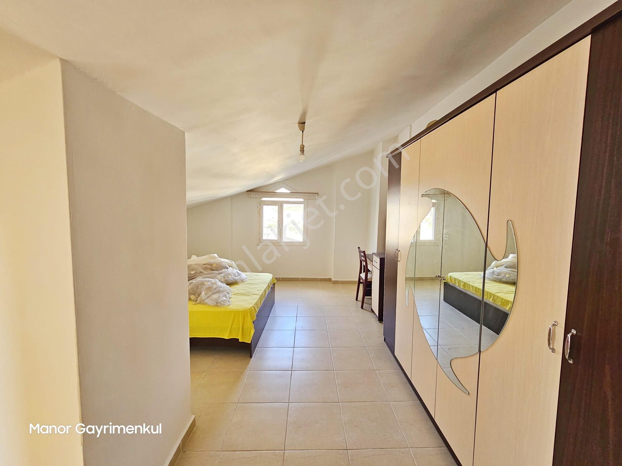 Kuşadası Kadınlar Denizi Havuzlu Sitede 4+2 Manzaralı Villa - Görsel 16