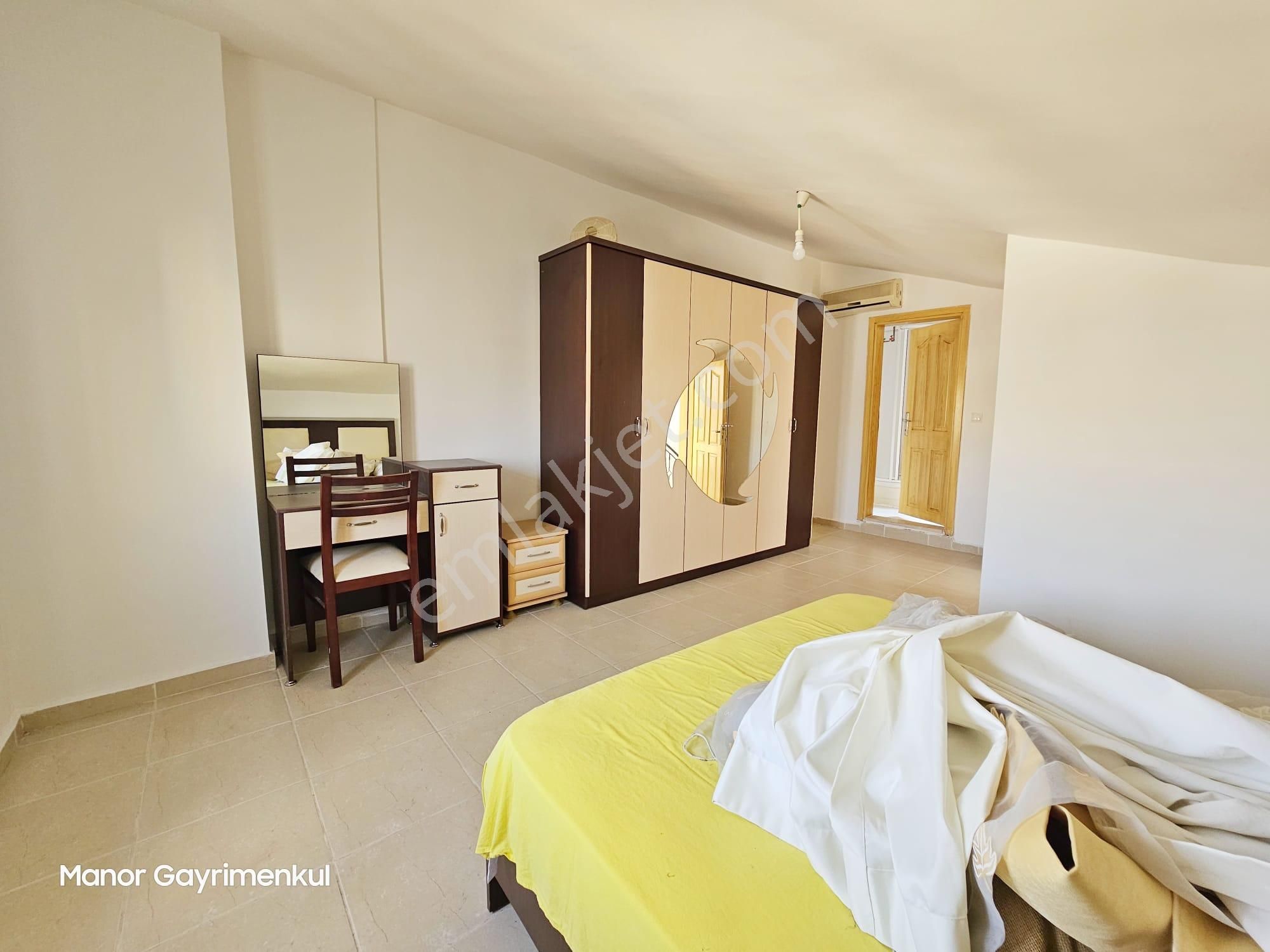 Kuşadası Kadınlar Denizi Havuzlu Sitede 4+2 Manzaralı Villa - Görsel 13