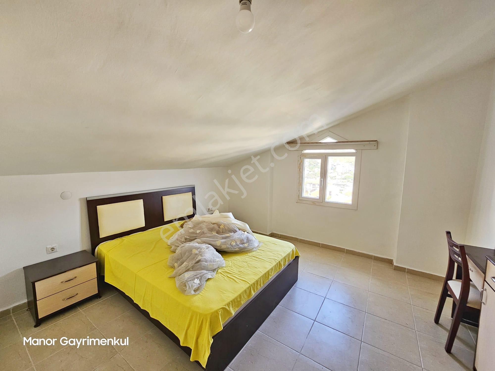 Kuşadası Kadınlar Denizi Havuzlu Sitede 4+2 Manzaralı Villa - Görsel 15