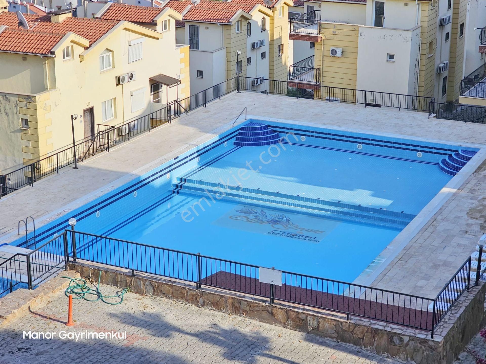 Kuşadası Kadınlar Denizi Havuzlu Sitede 4+2 Manzaralı Villa - Görsel 19