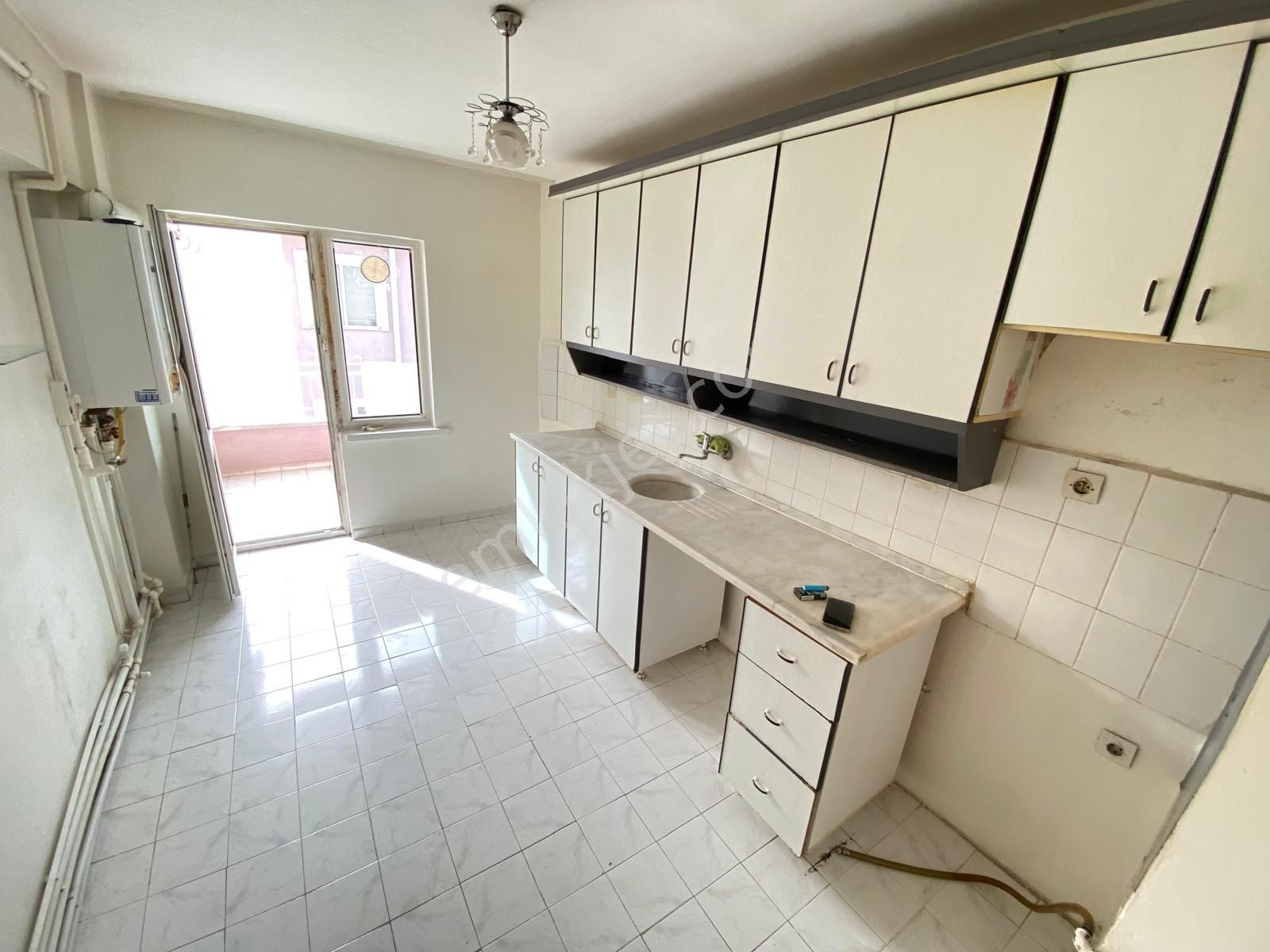 Yılmaz Gayrimenkul'den Andiçen Mah Cadde Üzeri 140m2 20 Bin Tl Kiralık Daire - Görsel 15