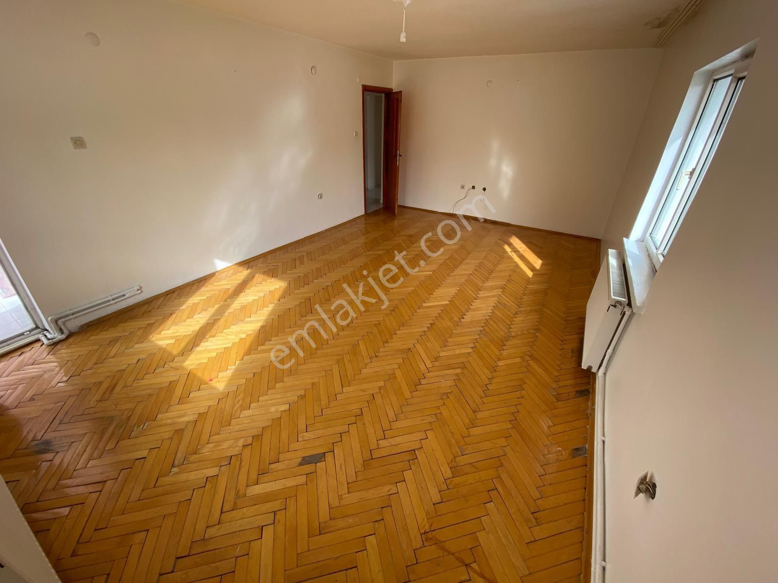 Yılmaz Gayrimenkul'den Andiçen Mah Cadde Üzeri 140m2 20 Bin Tl Kiralık Daire - Görsel 4