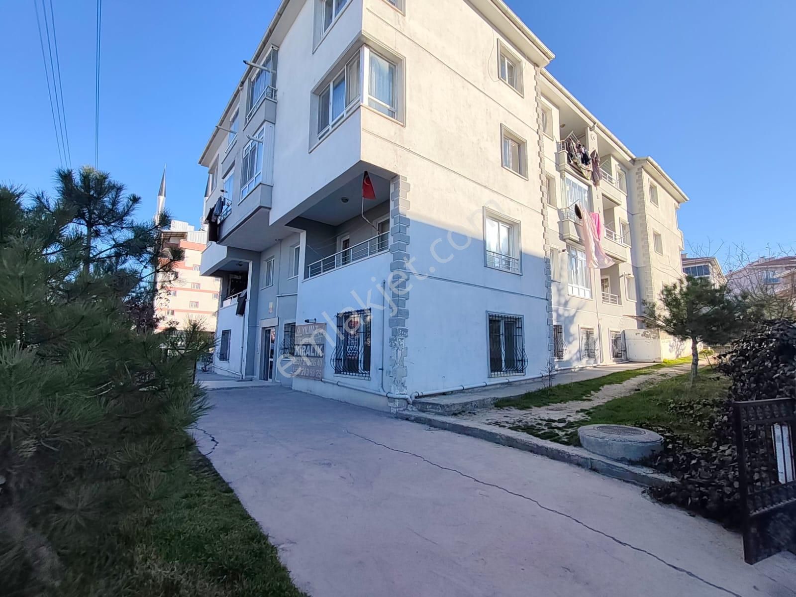 Yılmaz Gayrimenkulden Malazgirt Mahallesinde 2+1 Ön Cephe 17.000 Pazarlıklı Fırsat Kiralık Daire - Görsel 27