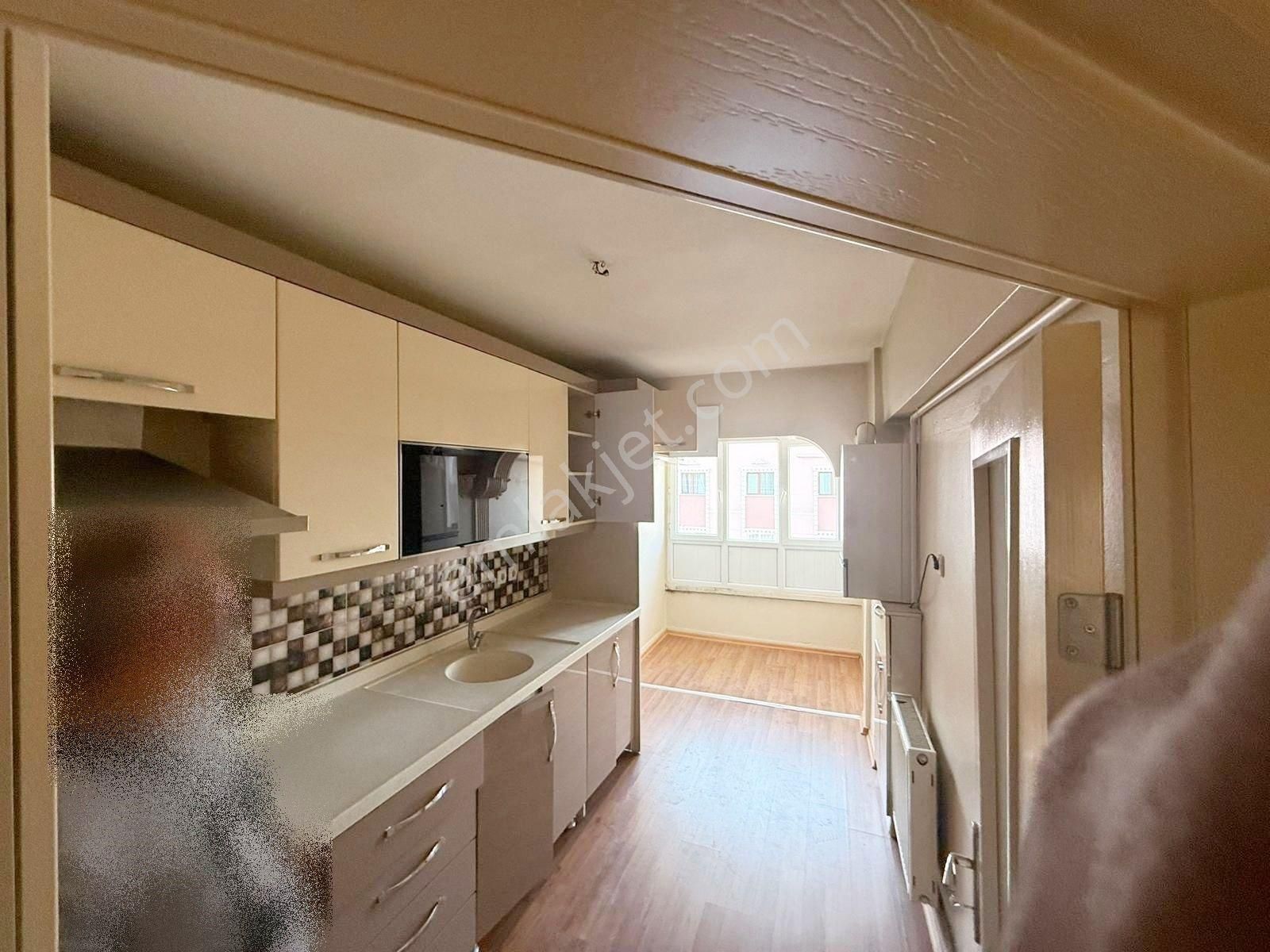 Sincan Lale Tren İstasyonuna Yürüme Mesafesinde 3+1 Full Yapılı Kiralık Daire - Görsel 2
