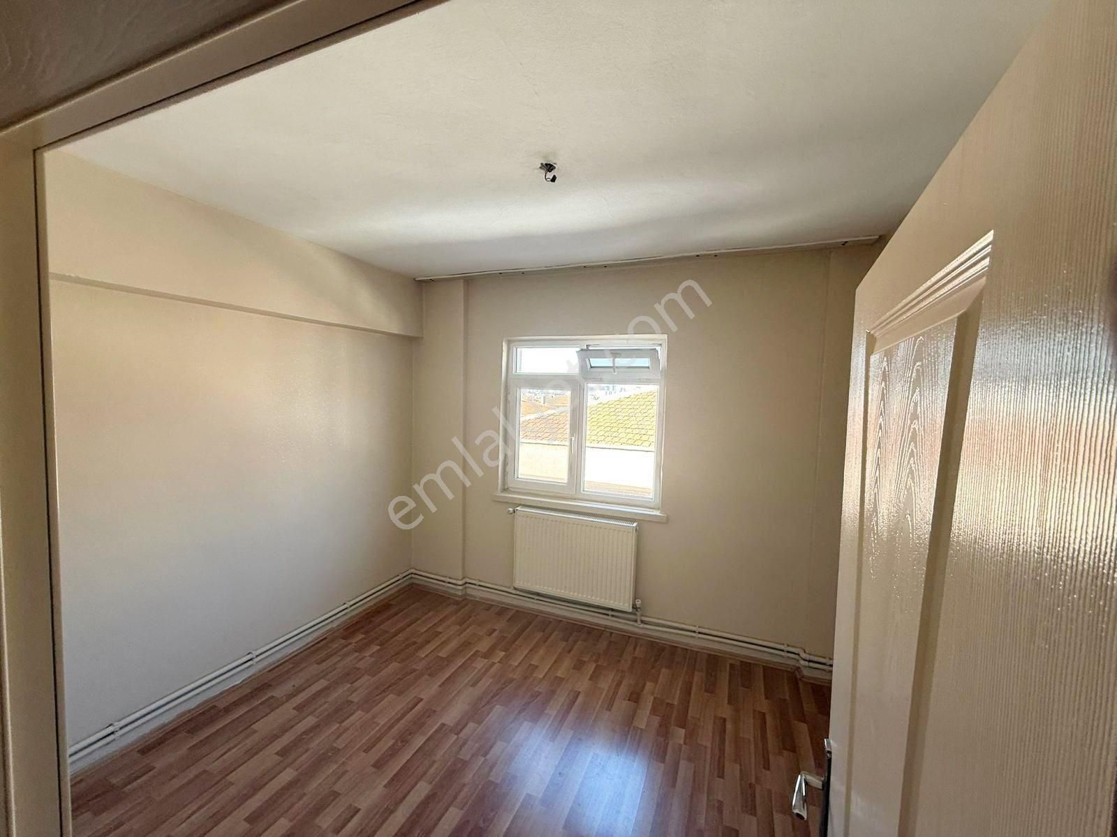 Sincan Lale Tren İstasyonuna Yürüme Mesafesinde 3+1 Full Yapılı Kiralık Daire - Görsel 4