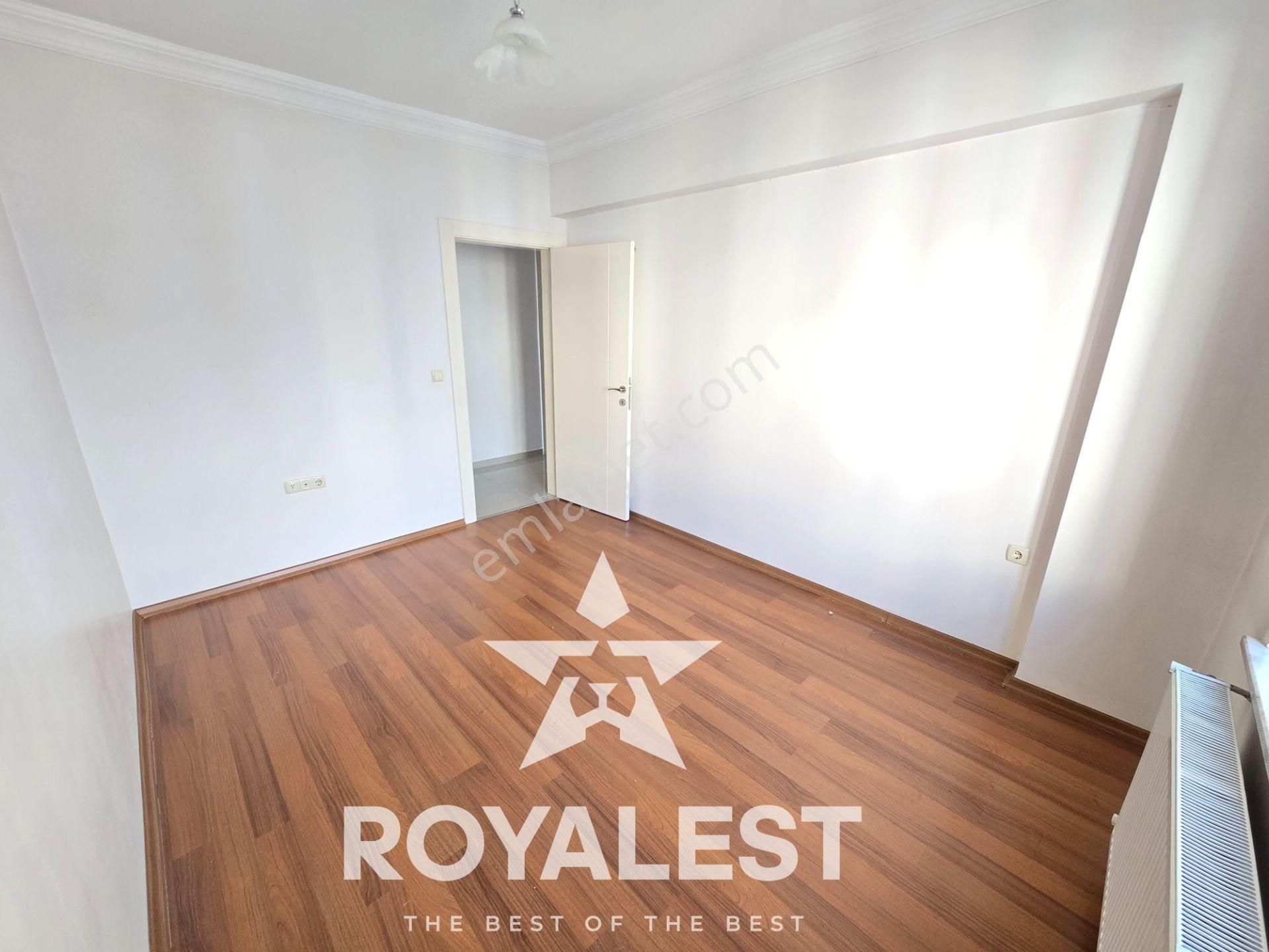 Royalest'ten Karataş Tramvaya Sıfır İskanlı Site İçi Ara Kat 3+1 - Görsel 9