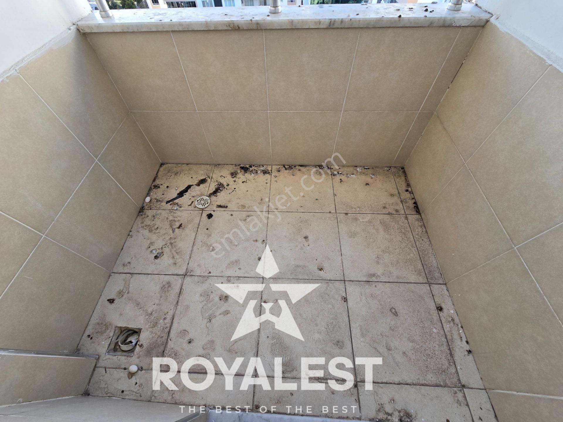 Royalest'ten Karataş Tramvaya Sıfır İskanlı Site İçi Ara Kat 3+1 - Görsel 14