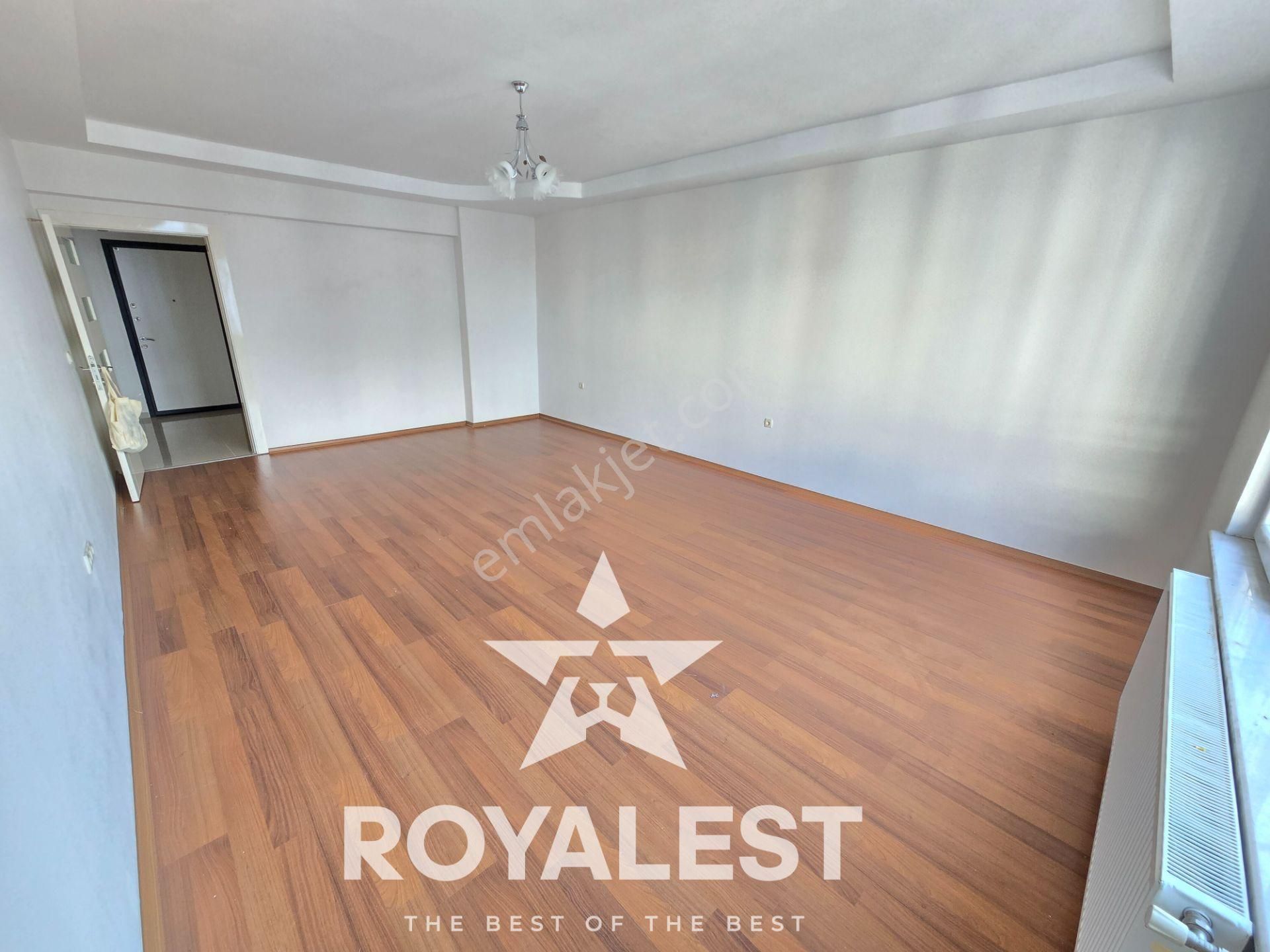 Royalest'ten Karataş Tramvaya Sıfır İskanlı Site İçi Ara Kat 3+1 - Görsel 4
