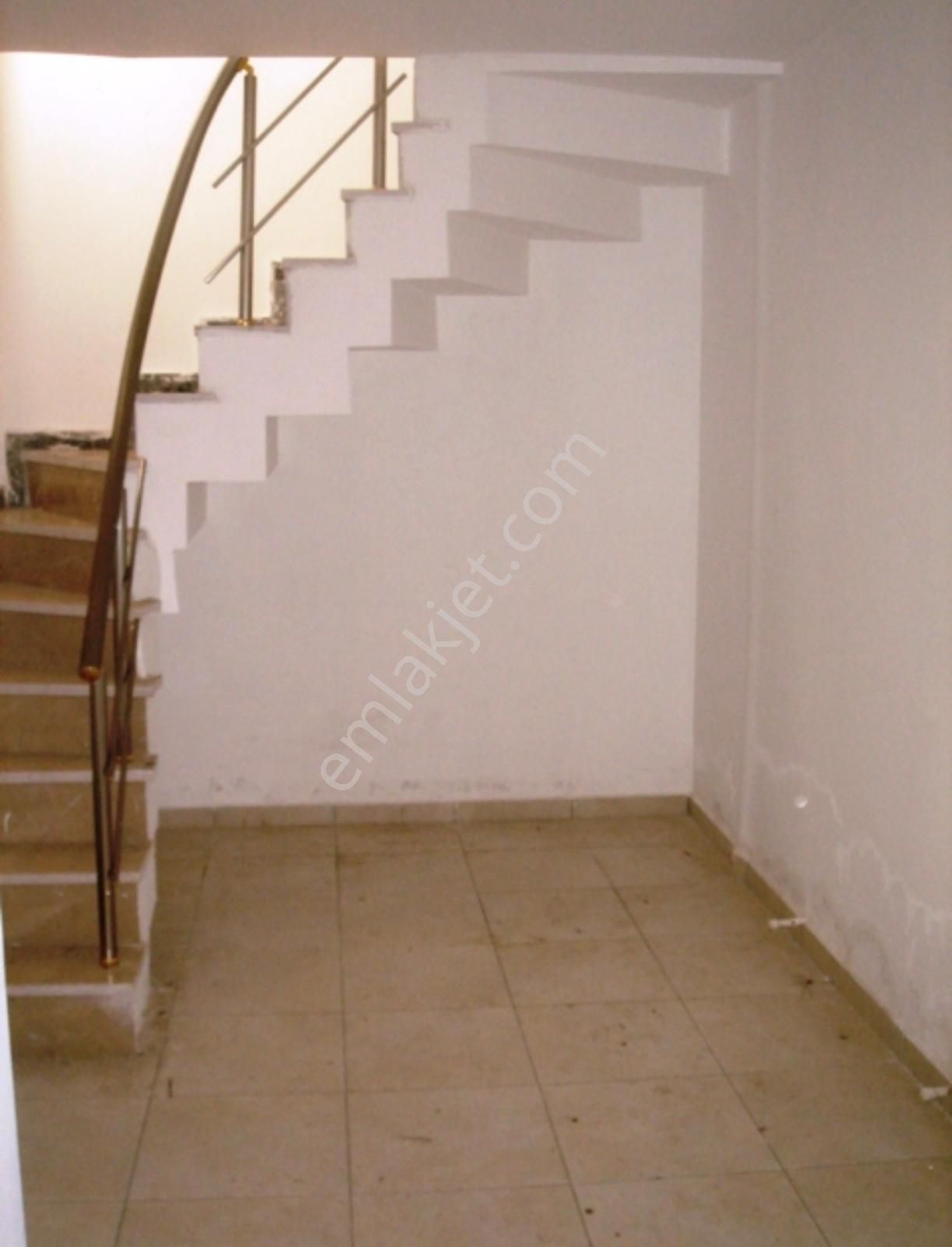 Sancaktepe'de Bağdat Caddesinde Ters Dubleks Dükkan - Görsel 7