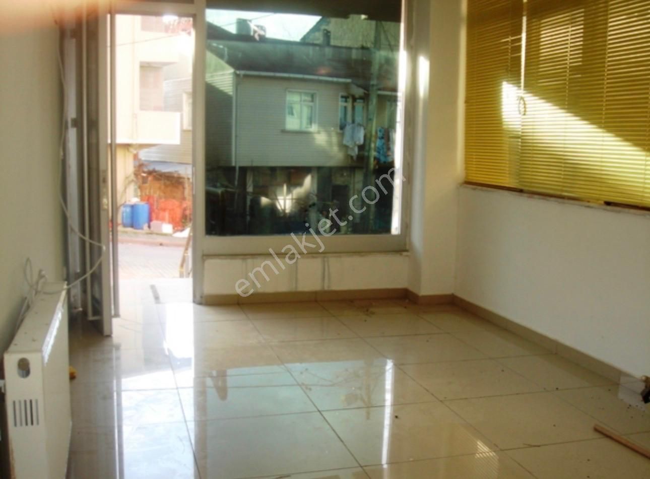 Sancaktepe'de Bağdat Caddesinde Ters Dubleks Dükkan - Görsel 13