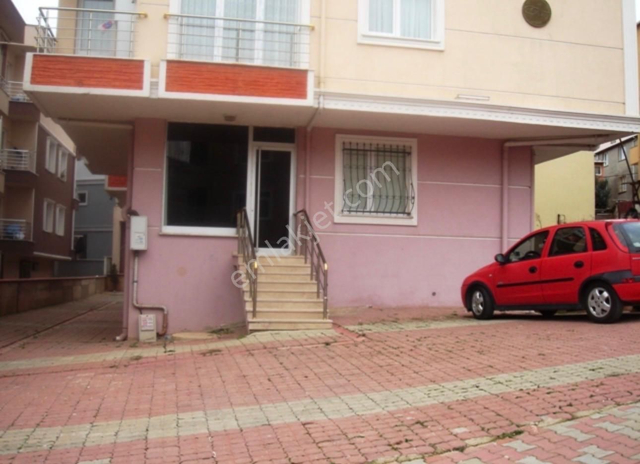 Sancaktepe'de Bağdat Caddesinde Ters Dubleks Dükkan - Görsel 2