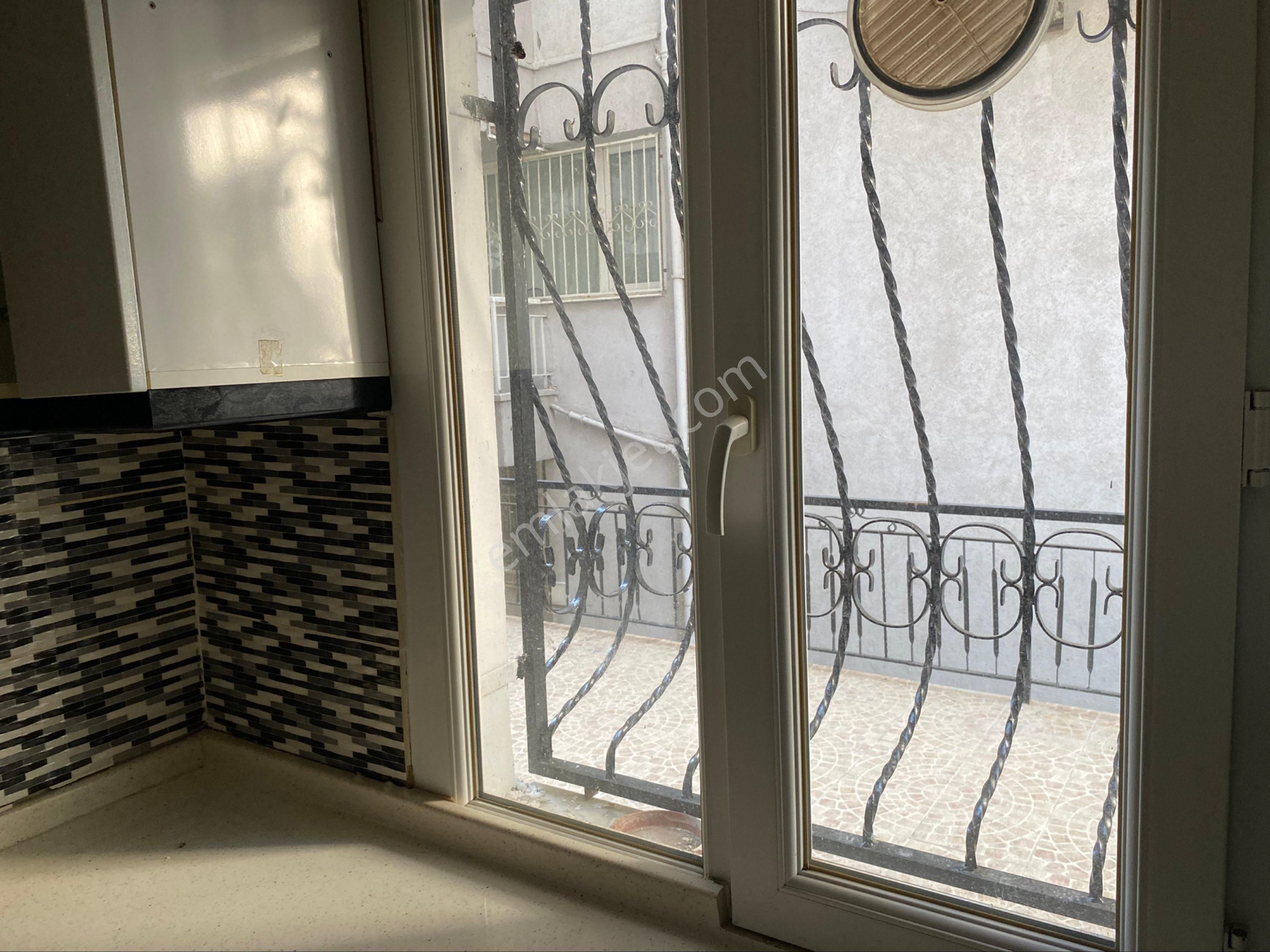 Yeşilyurt Osman Kibarda Giriş Katı Satılık 2+1 Satılık Daire - Görsel 10