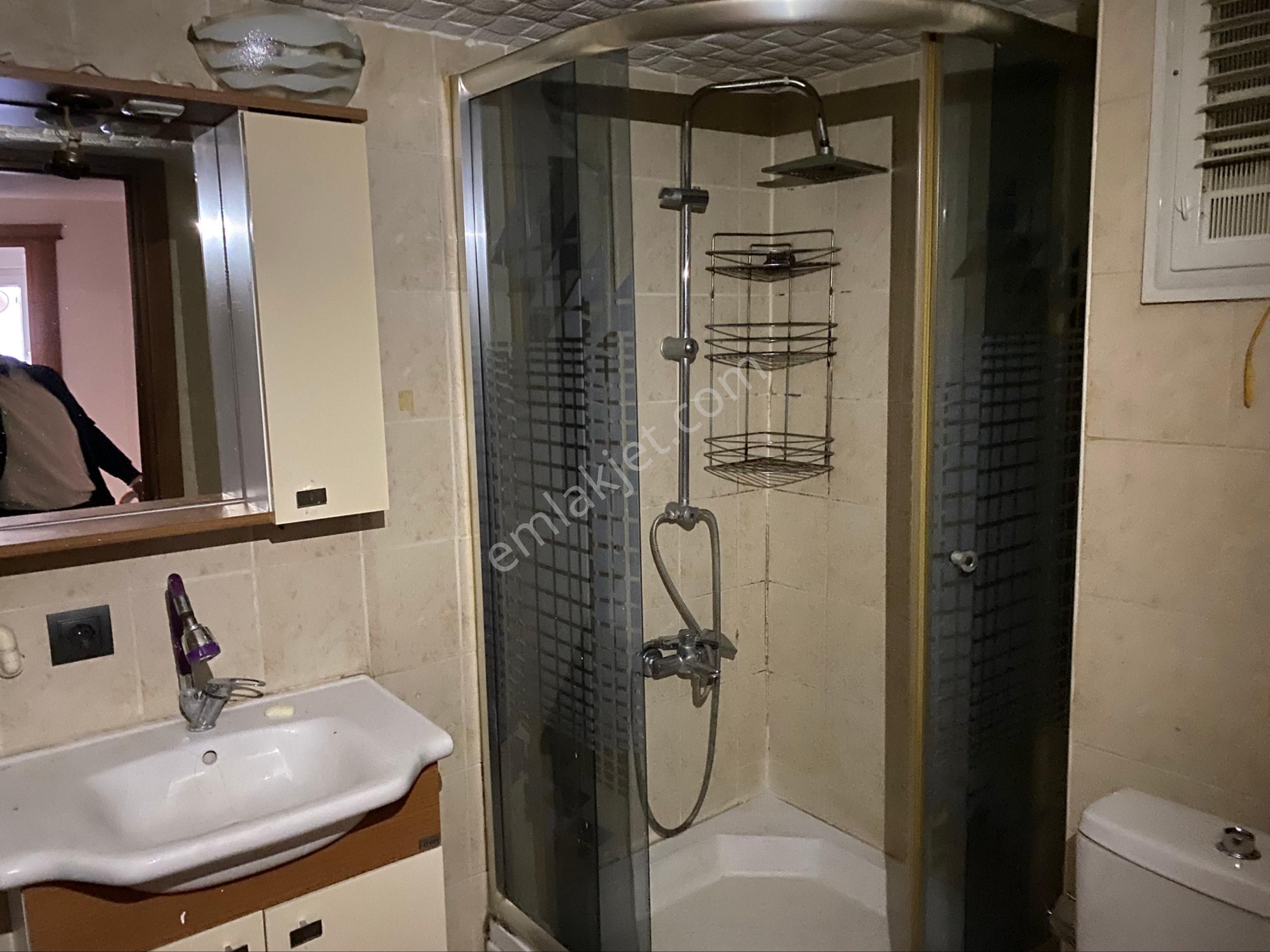 Yeşilyurt Osman Kibarda Giriş Katı Satılık 2+1 Satılık Daire - Görsel 7