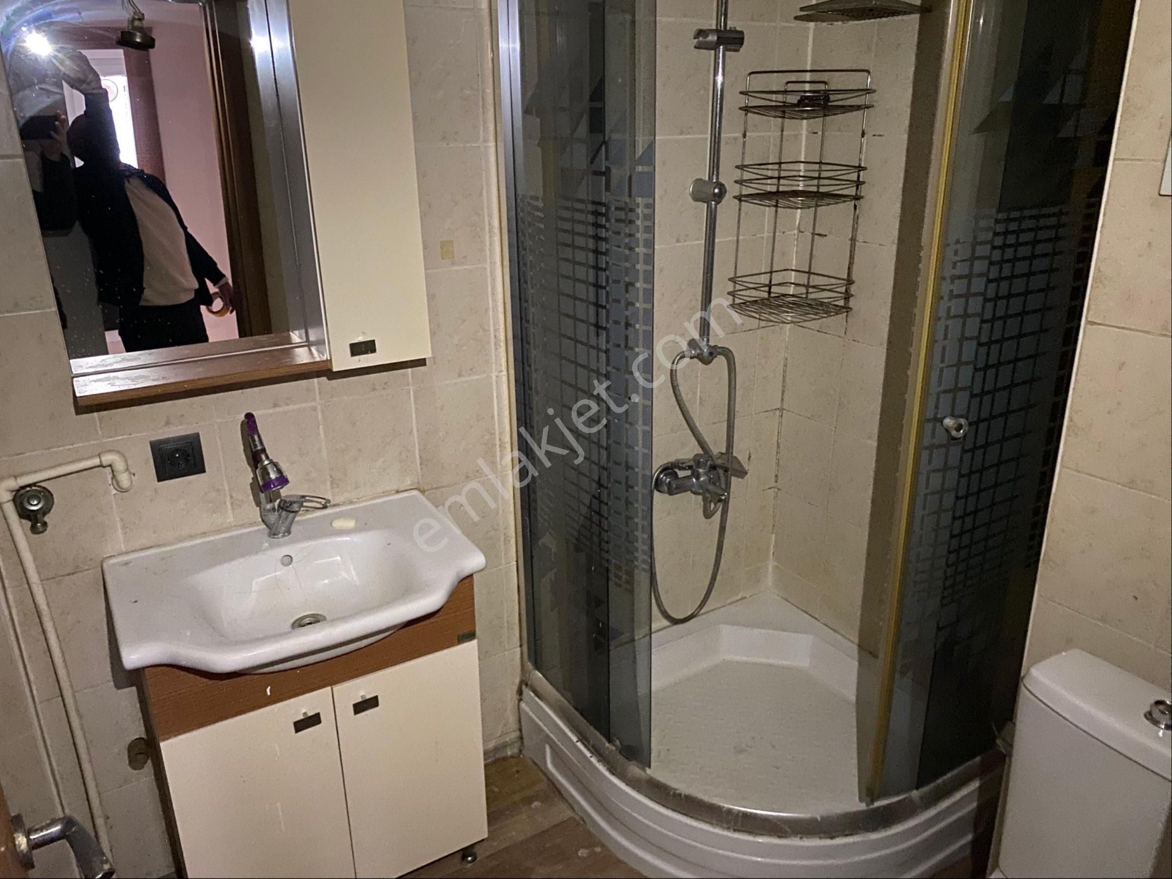 Yeşilyurt Osman Kibarda Giriş Katı Satılık 2+1 Satılık Daire - Görsel 8