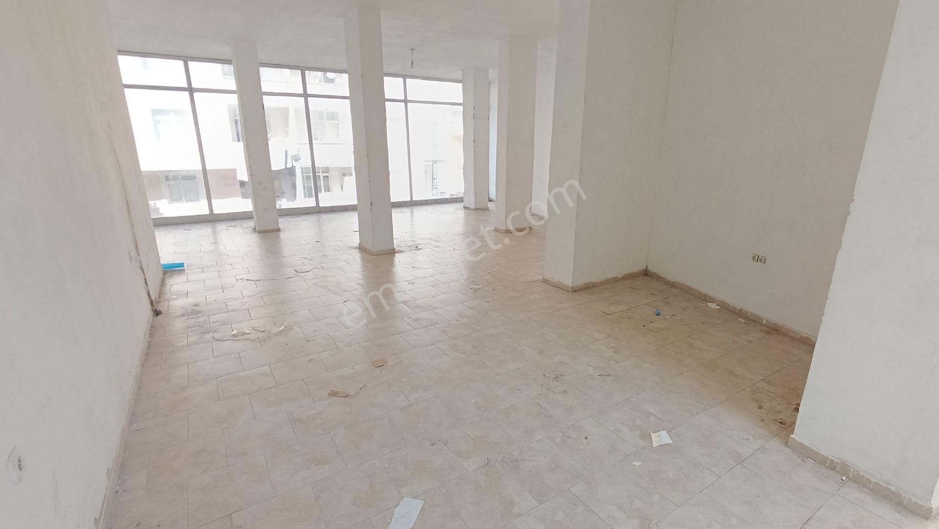 Pendik Esenyalı Kiralık Uygun Ana Cadde Yol Üstü Düz Ayak 250m2 Dükkan Spotaj Yok Fatura Kesilir - Görsel 25