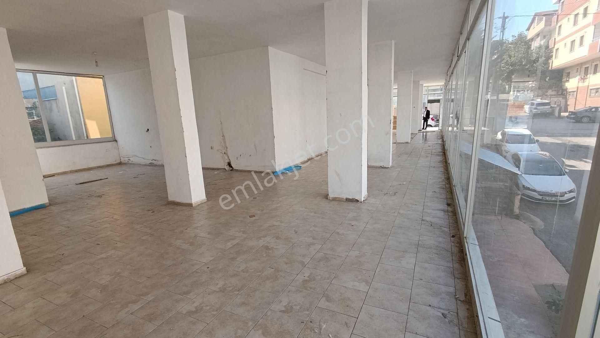 Pendik Esenyalı Kiralık Uygun Ana Cadde Yol Üstü Düz Ayak 250m2 Dükkan Spotaj Yok Fatura Kesilir - Görsel 20