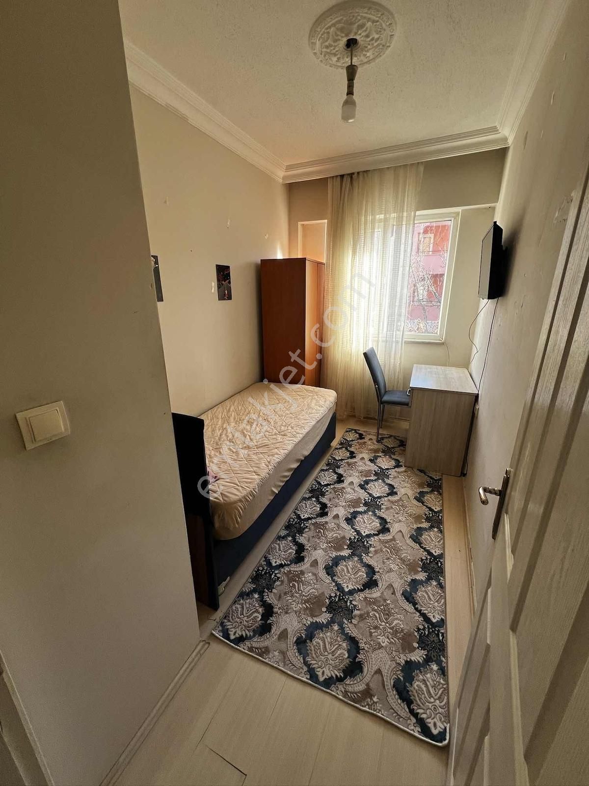 Kiralık Balkonlu Eşyalı Apart - Görsel 2