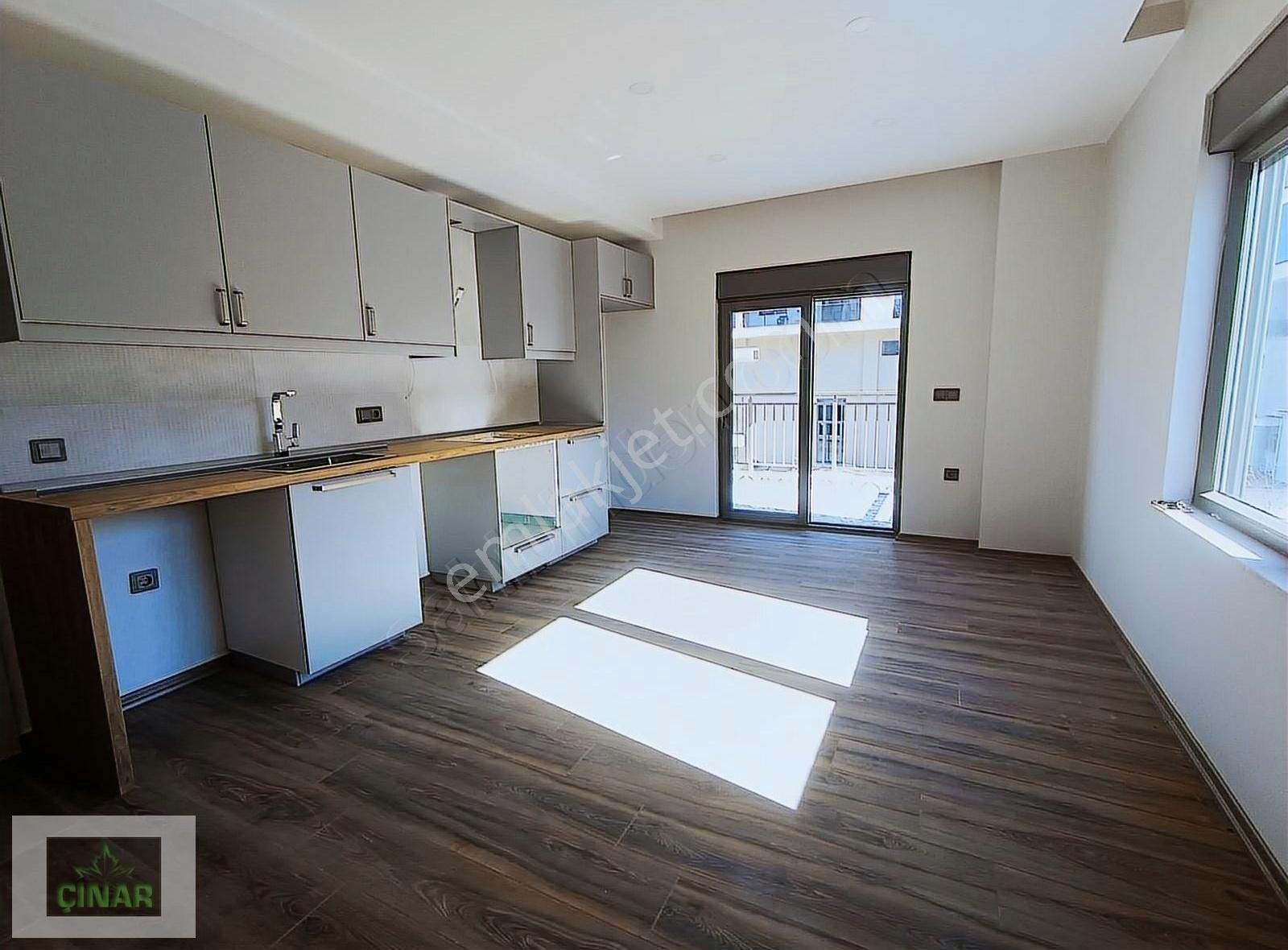 Döşemealtı Bahçeyaka Da Doğalgazlı 1+1 Kiralık Daire