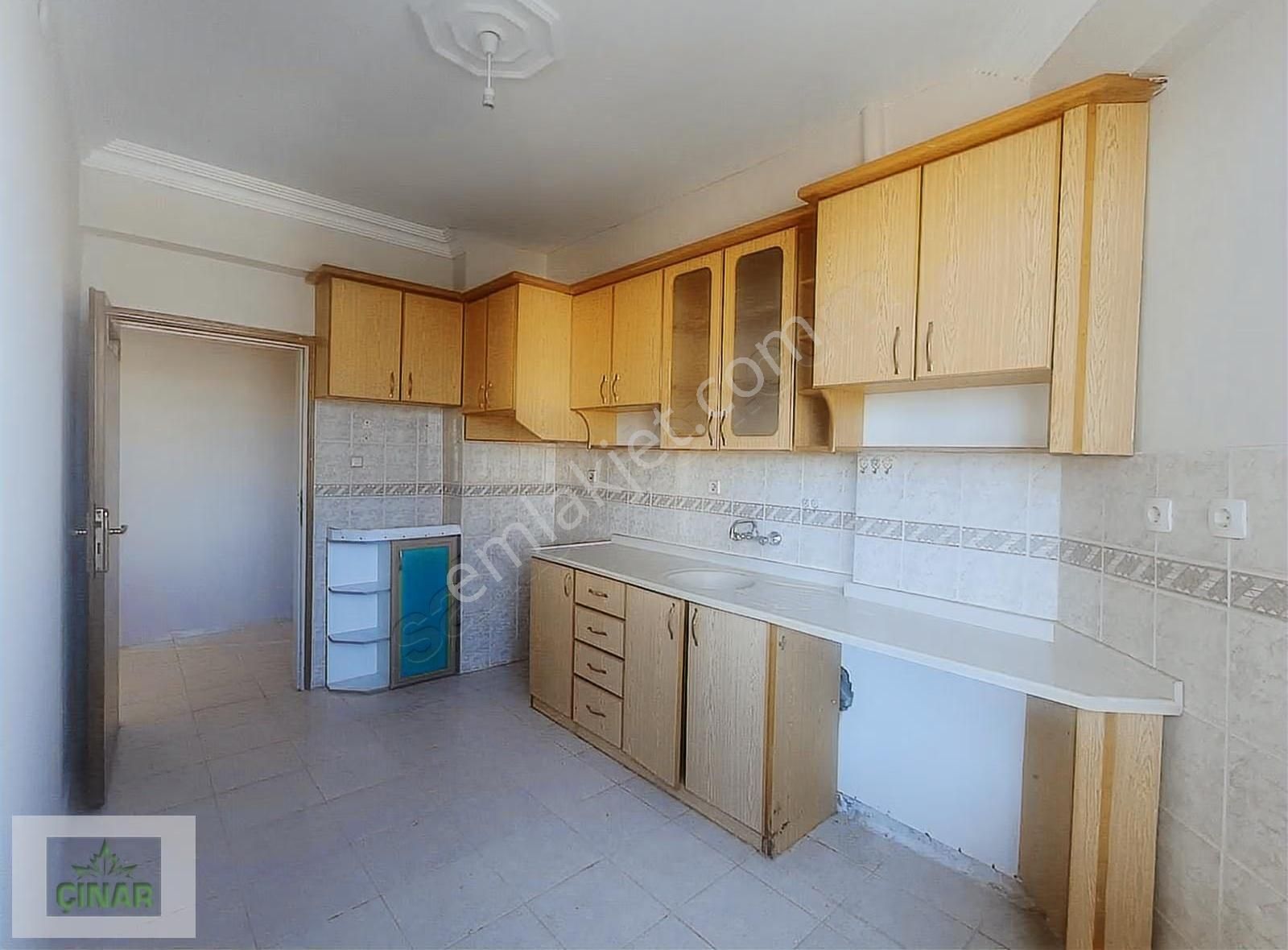 Antalya Döşemealtı Tomalarda H.savaş Polikligine Yürüme Mesafesi