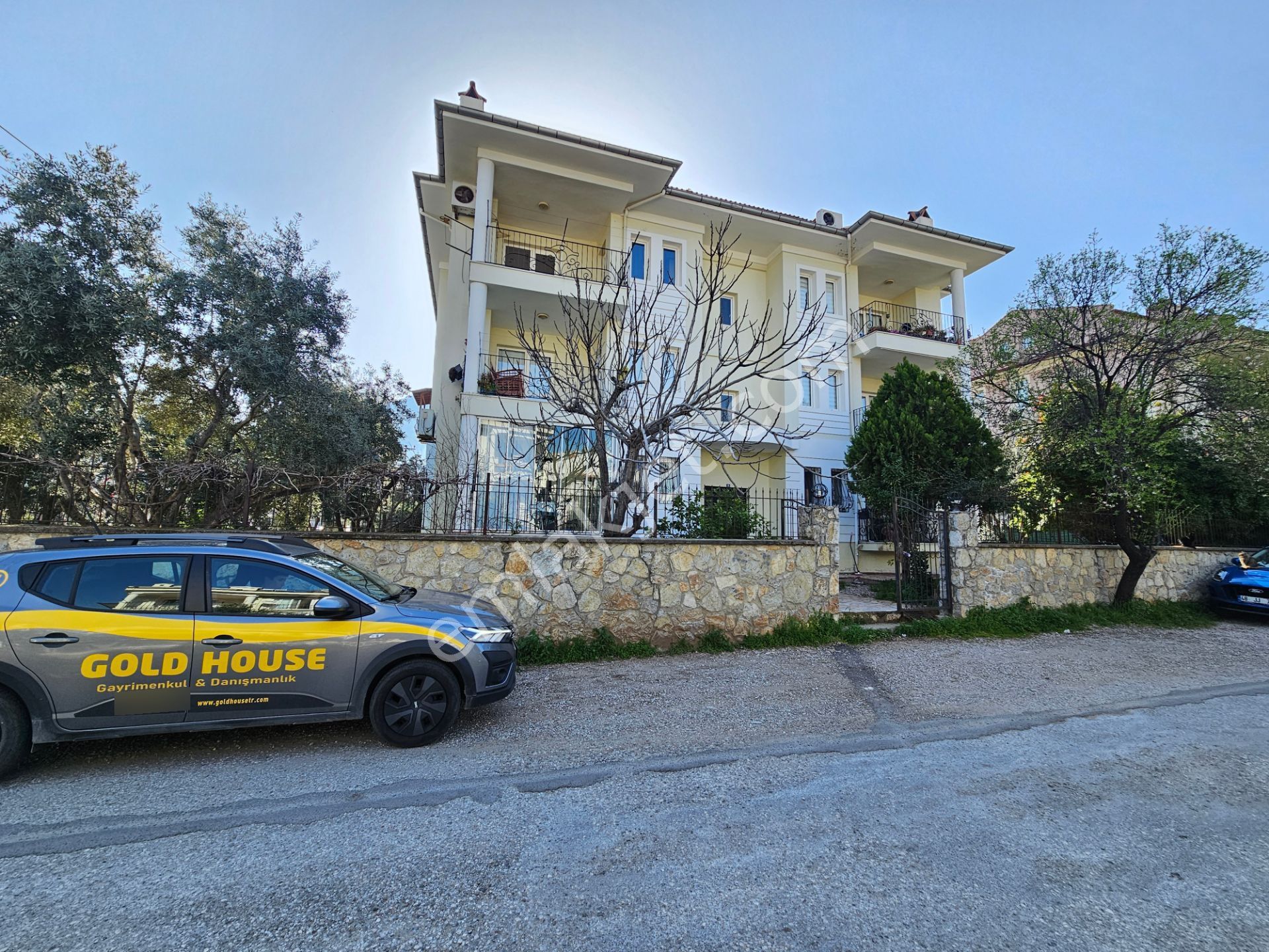 Goldhouse Dan Kiralık Patlangıç Mahallesinde 5+1 Dubleks Daire