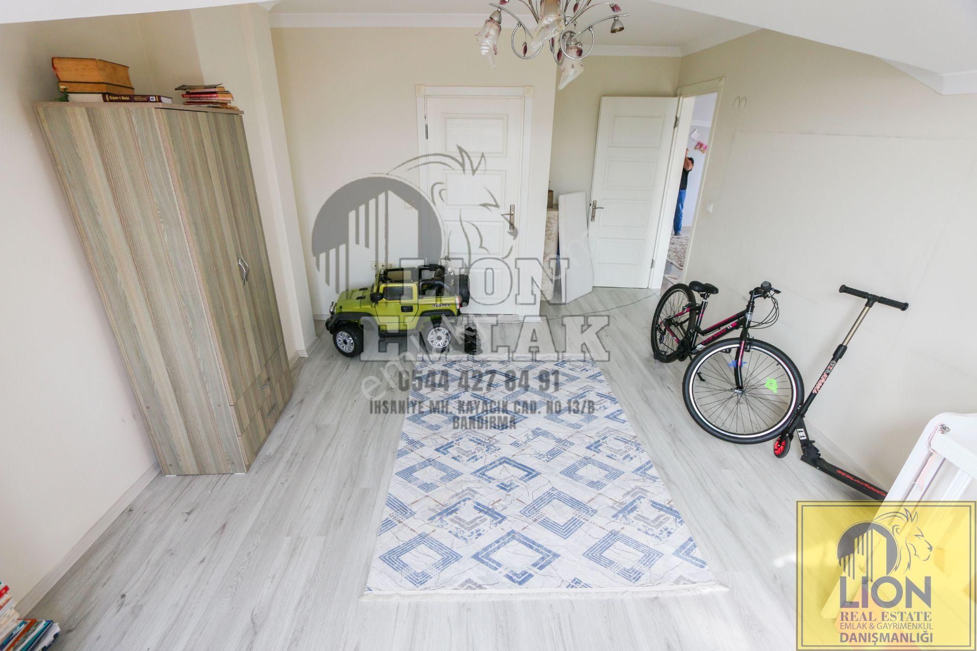 Lıon Emlak'tan Muazzam Genişlikte 3 Teraslı Satılık 4+2 Daire - Görsel 31