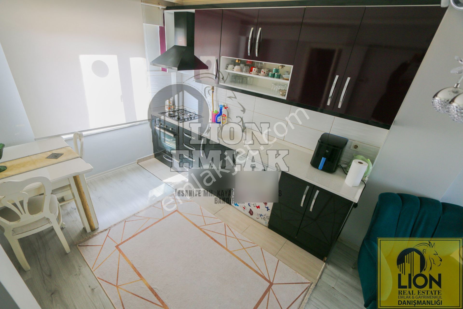 Lıon Emlak'tan Muazzam Genişlikte 3 Teraslı Satılık 4+2 Daire - Görsel 3