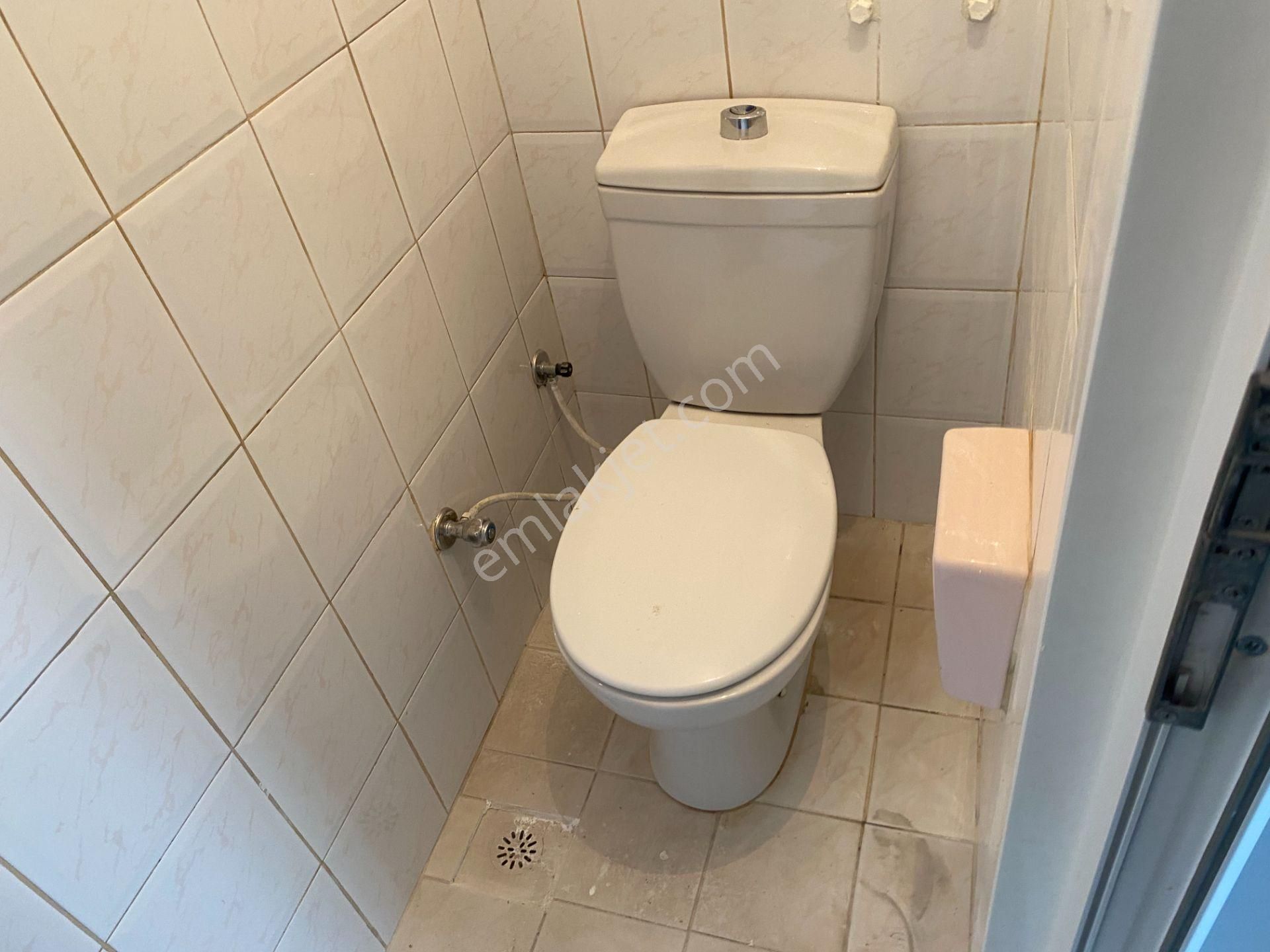 Destan-080-ali-fakih-cami-civarı-1-oda-1-salon-kombili-70m2 Orta-1.katyeni-boya-tadilatlı - Görsel 32