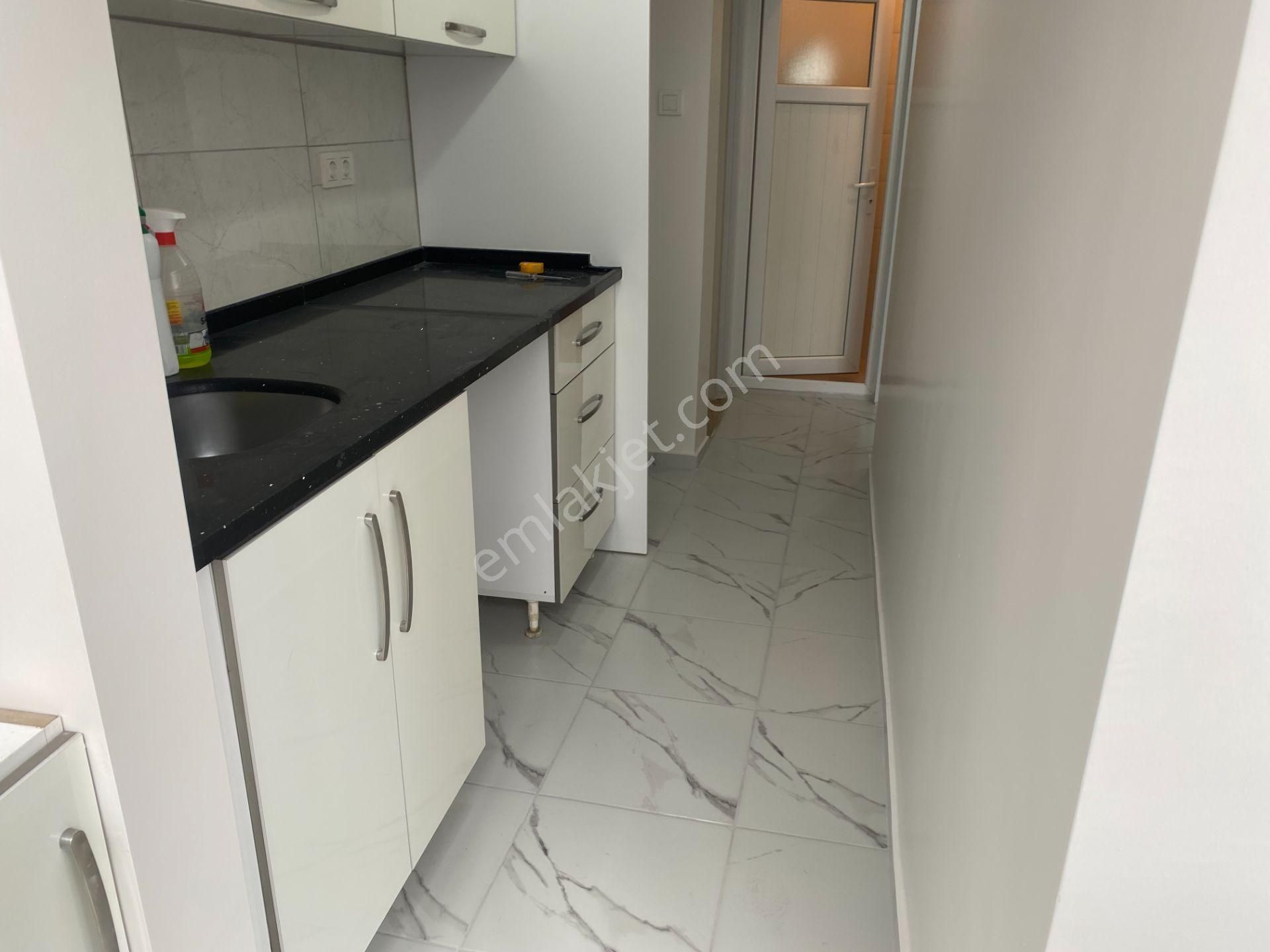 Destan-080-ali-fakih-cami-civarı-1-oda-1-salon-kombili-70m2 Orta-1.katyeni-boya-tadilatlı - Görsel 24