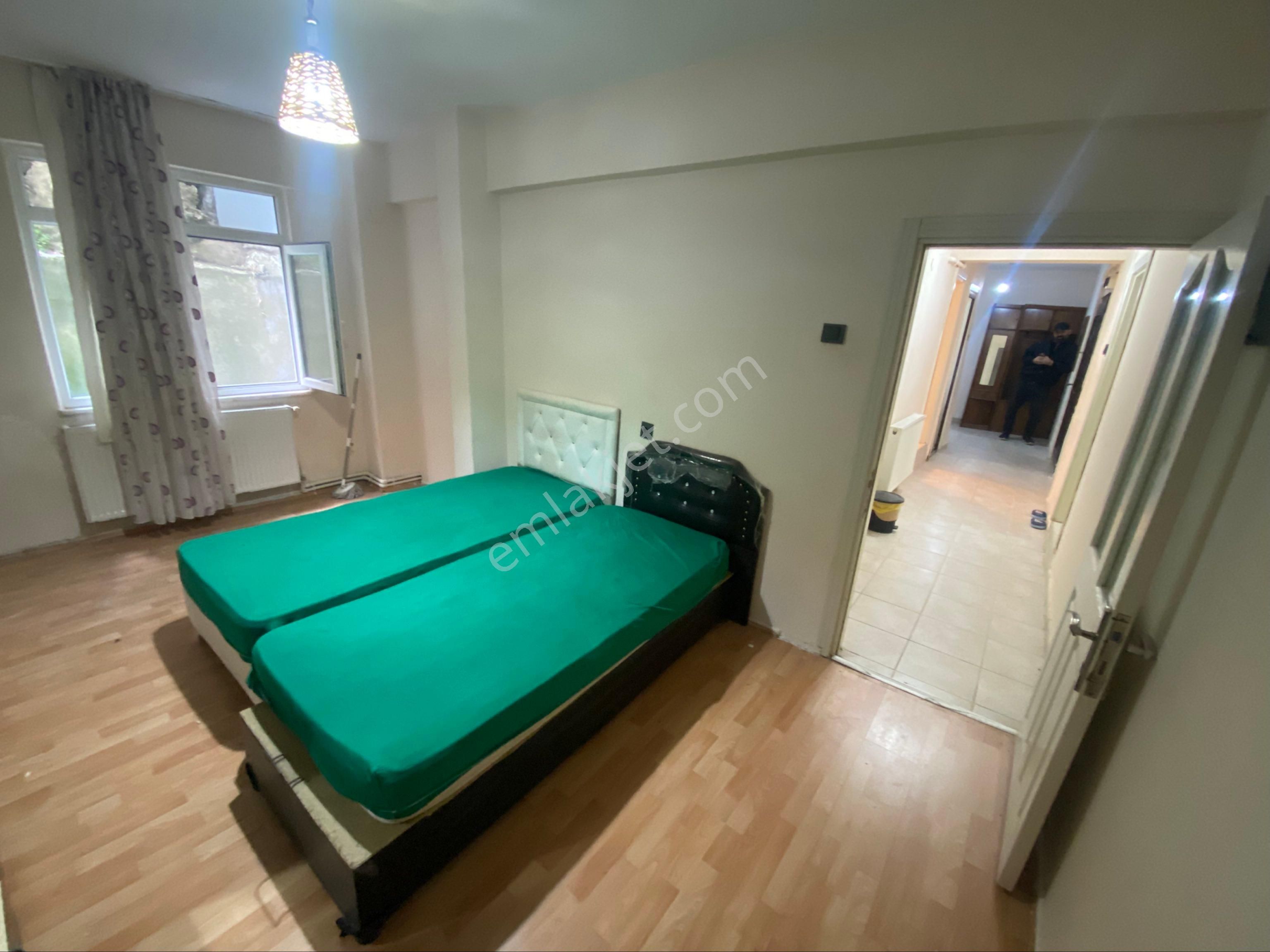 Furkan Emlaktan Selahiye Mah 3+1 1.kat 130m2 Cam Balkonlu Bulvara Cephe Fırsat Daire - Görsel 15