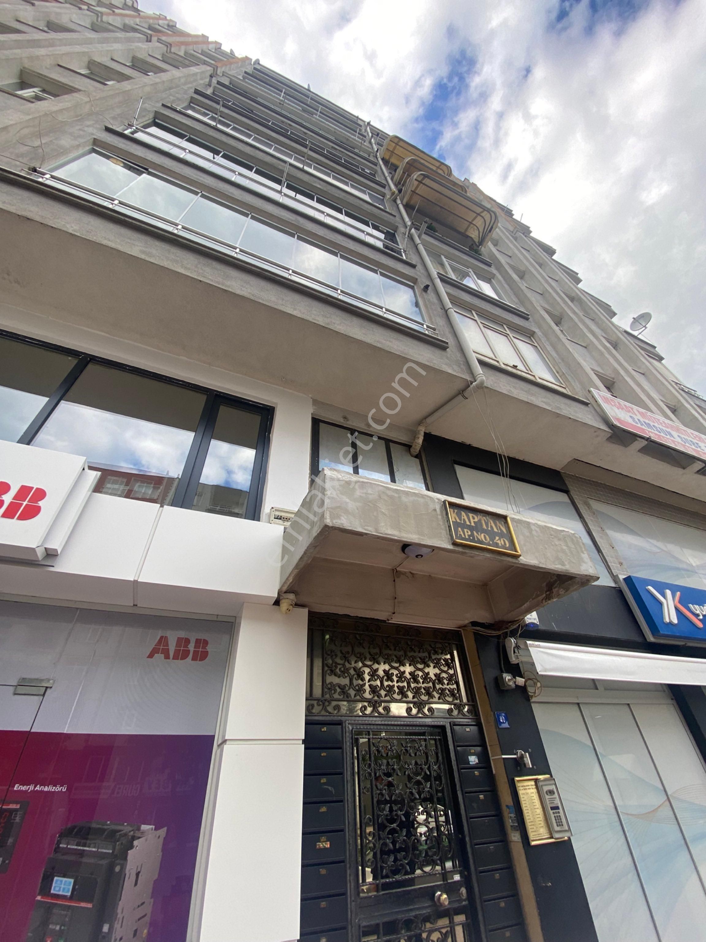 Furkan Emlaktan Selahiye Mah 3+1 1.kat 130m2 Cam Balkonlu Bulvara Cephe Fırsat Daire - Görsel 22