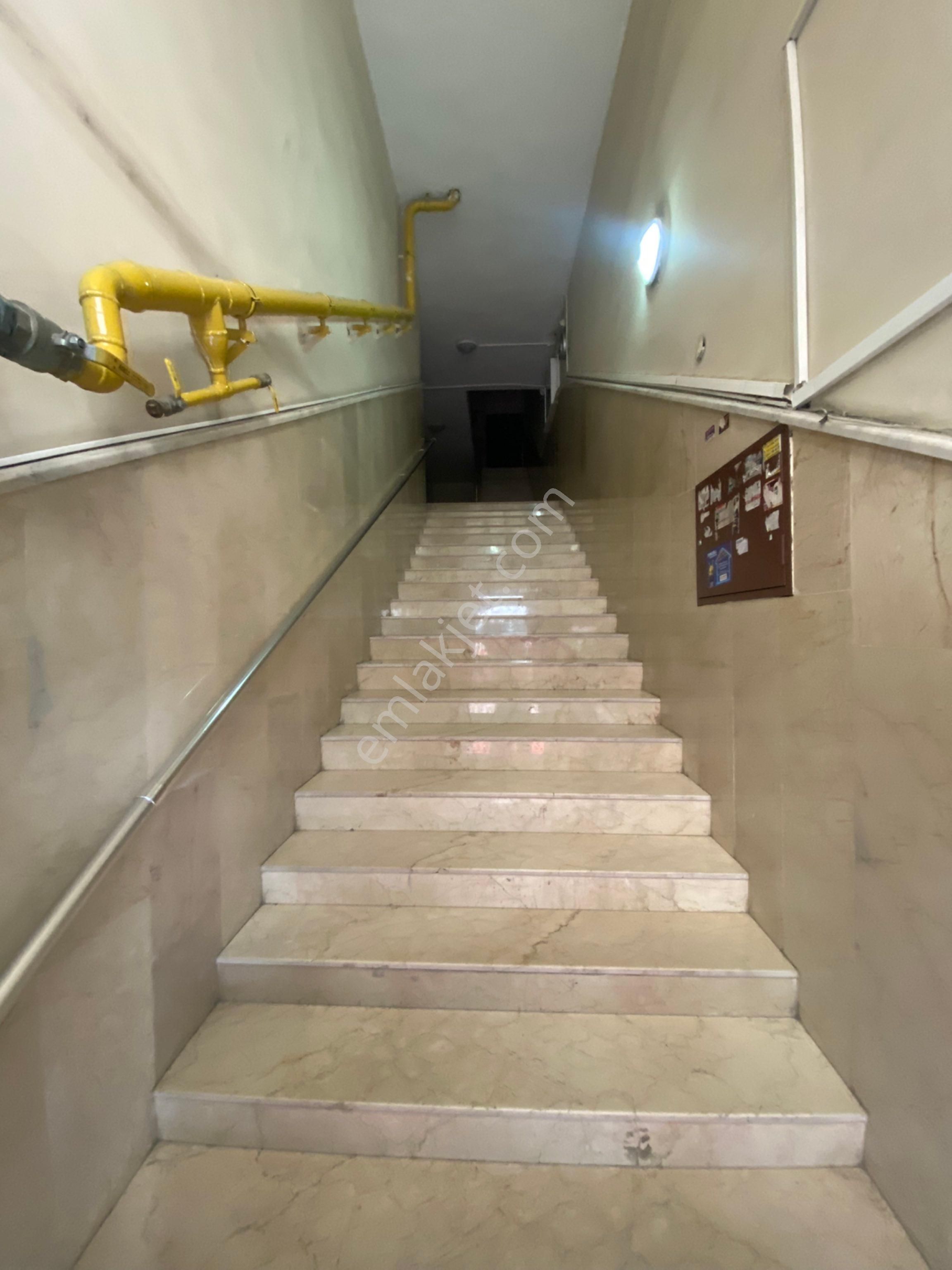 Furkan Emlaktan Selahiye Mah 3+1 1.kat 130m2 Cam Balkonlu Bulvara Cephe Fırsat Daire - Görsel 21