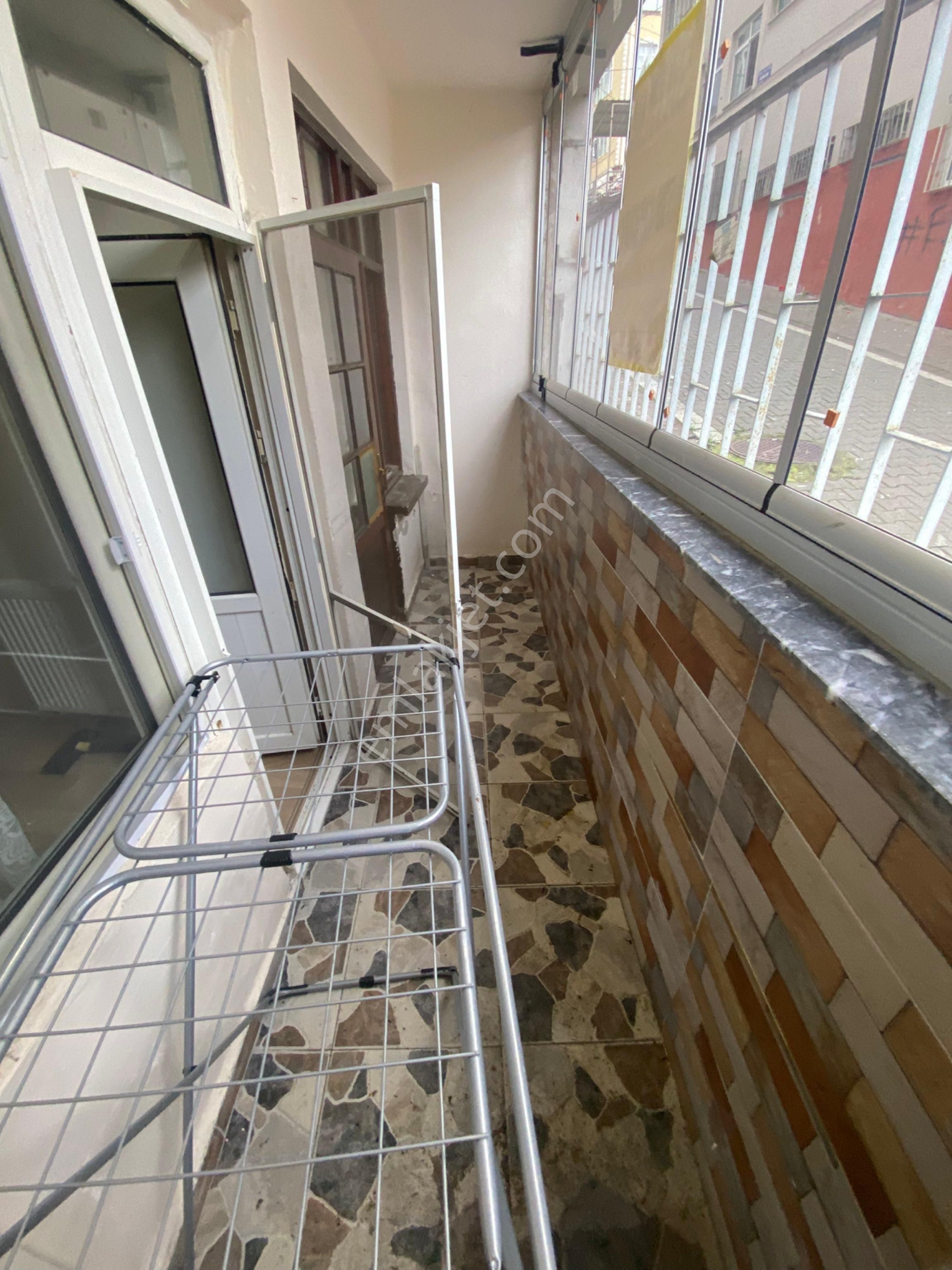 Furkan Emlaktan Selahiye Mah 3+1 1.kat 130m2 Cam Balkonlu Bulvara Cephe Fırsat Daire - Görsel 6