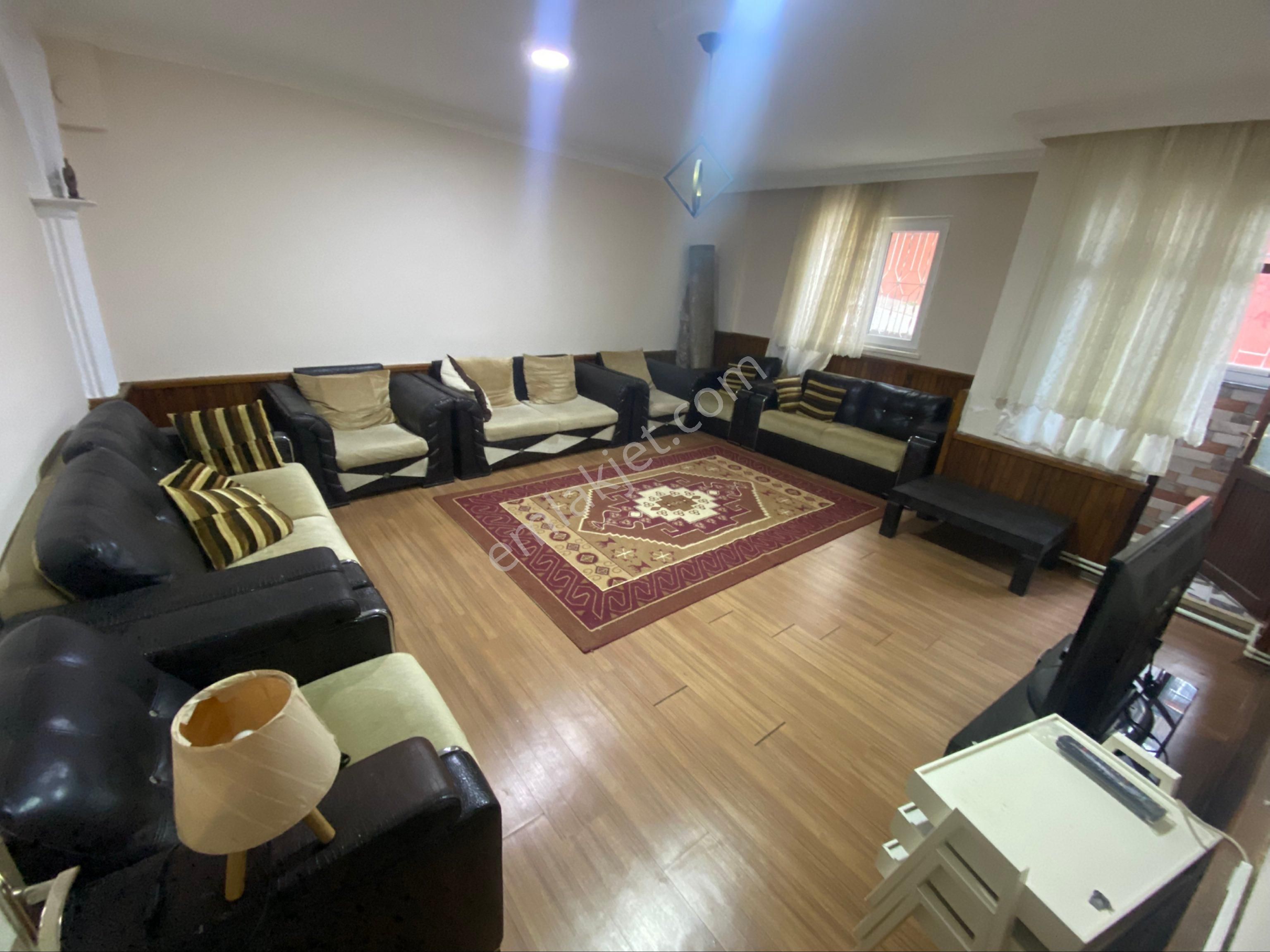 Furkan Emlaktan Selahiye Mah 3+1 1.kat 130m2 Cam Balkonlu Bulvara Cephe Fırsat Daire