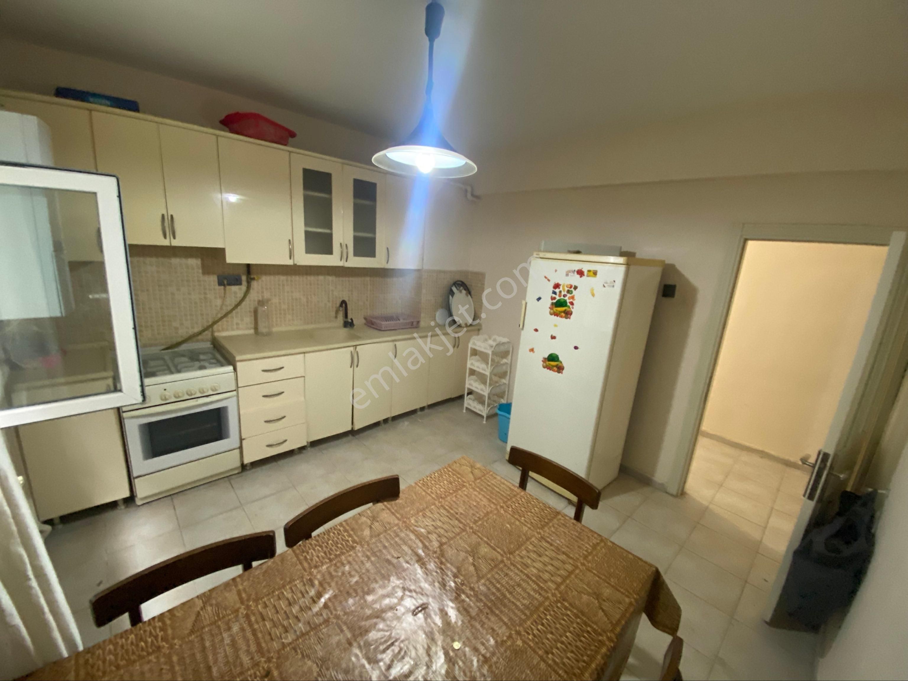 Furkan Emlaktan Selahiye Mah 3+1 1.kat 130m2 Cam Balkonlu Bulvara Cephe Fırsat Daire - Görsel 3