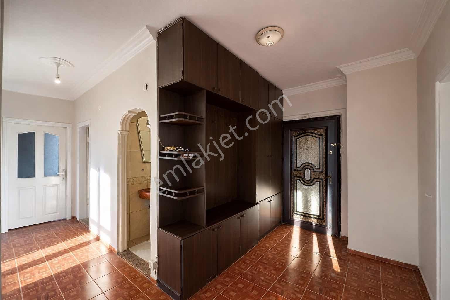 Güllerpınarın'da Denıze 100m 3+1 Ayrı Mutfak Geniş Kiralık Daire - Görsel 17