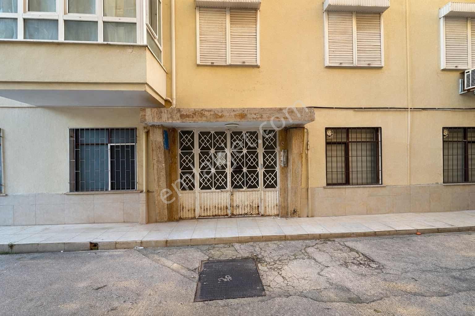 Güllerpınarın'da Denıze 100m 3+1 Ayrı Mutfak Geniş Kiralık Daire - Görsel 12