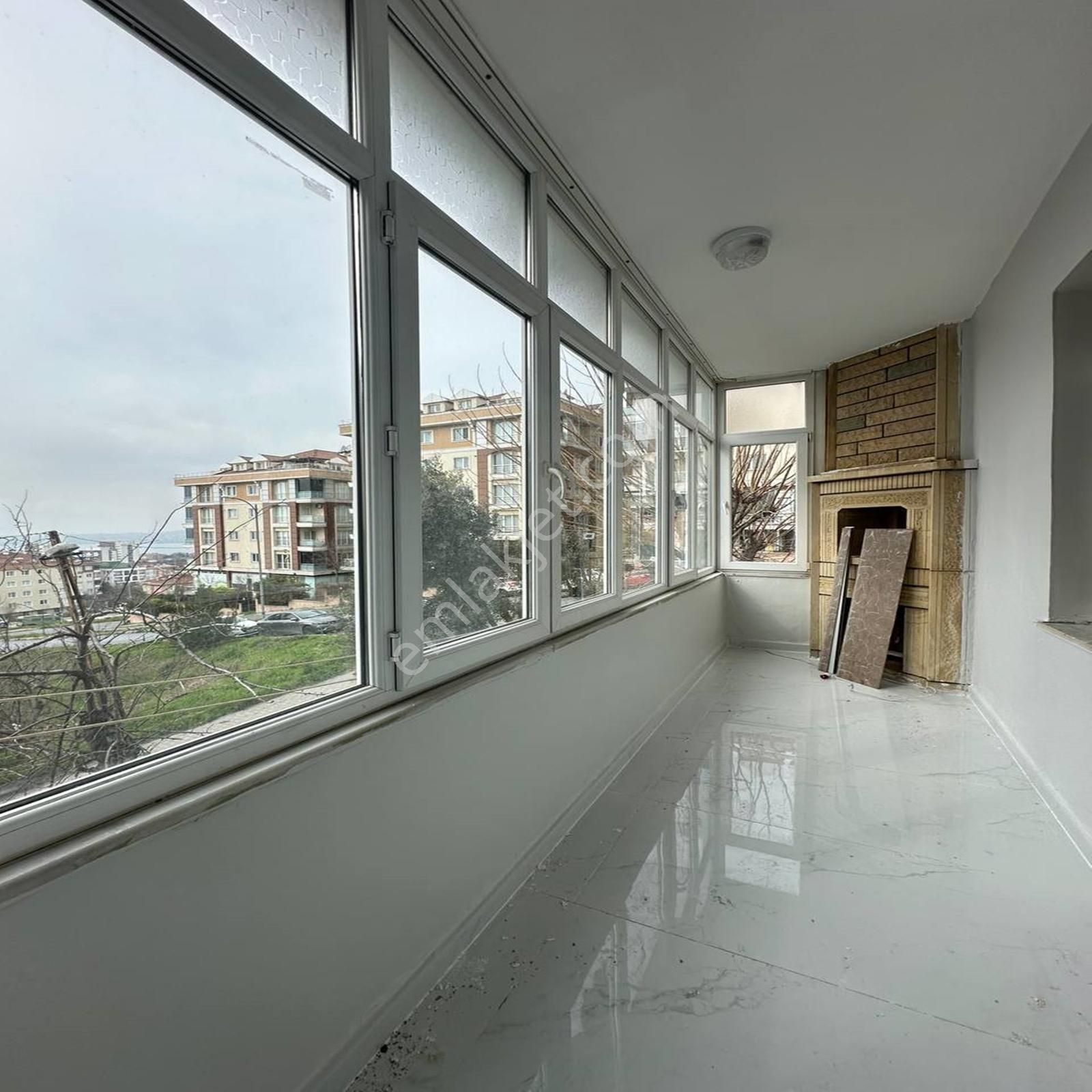 Güzel City'den Deniz Manzaralı İçi Full Yapılı Satılık 3+1 Daire - Görsel 3