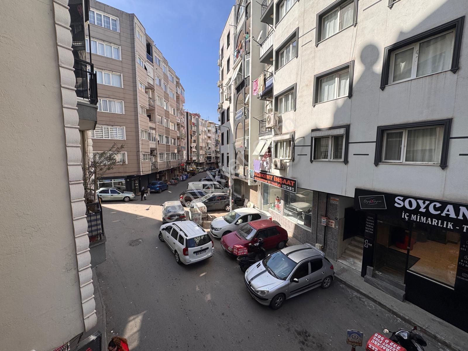 Yeşilyurt Ant Caddesinde Satılık 2+1 Daire - Görsel 19