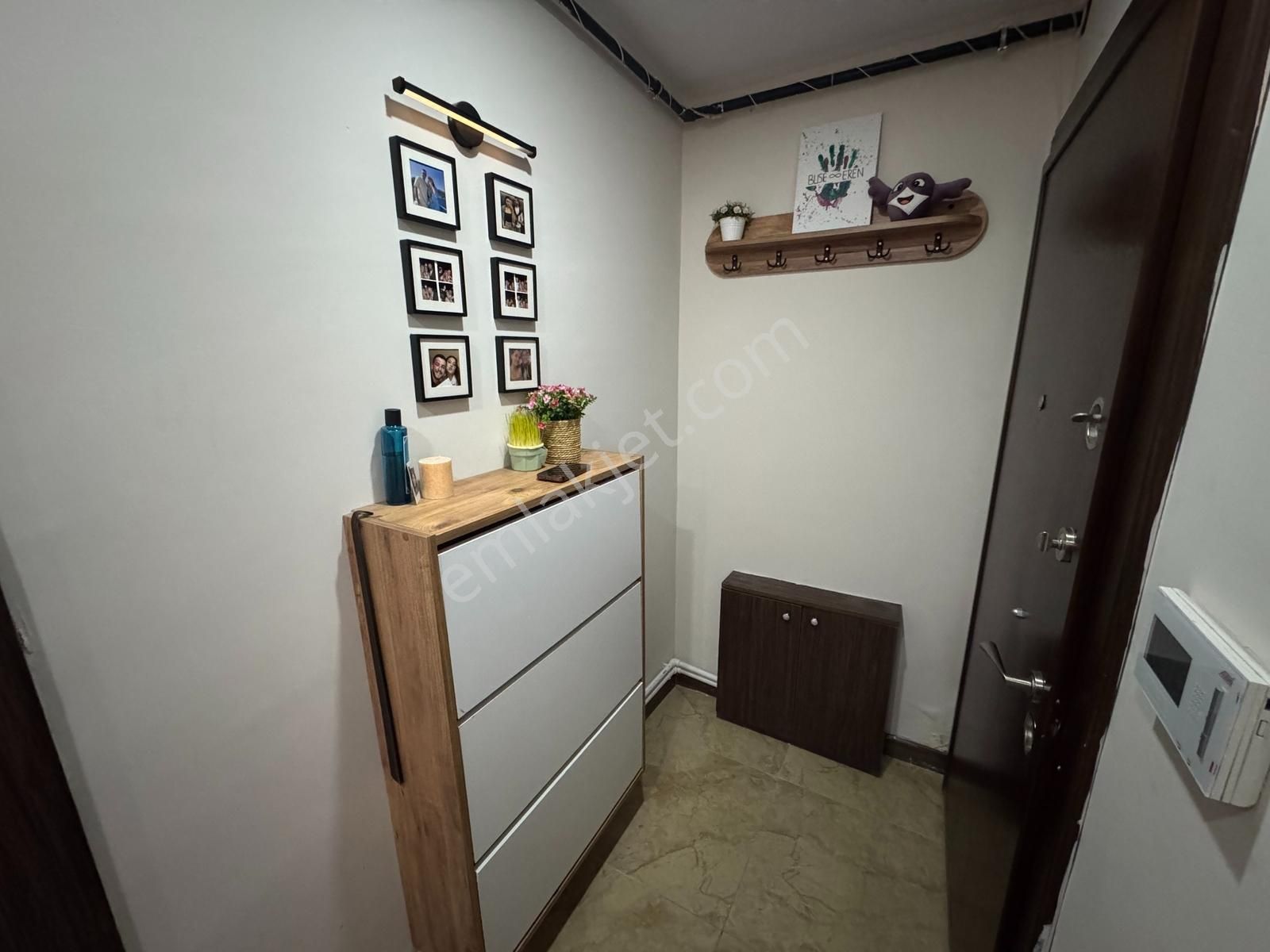 Silivri Yeni Mah. Havuzlu Güvenlikli K.otoparklı Ara Kat 1+1 - Görsel 10