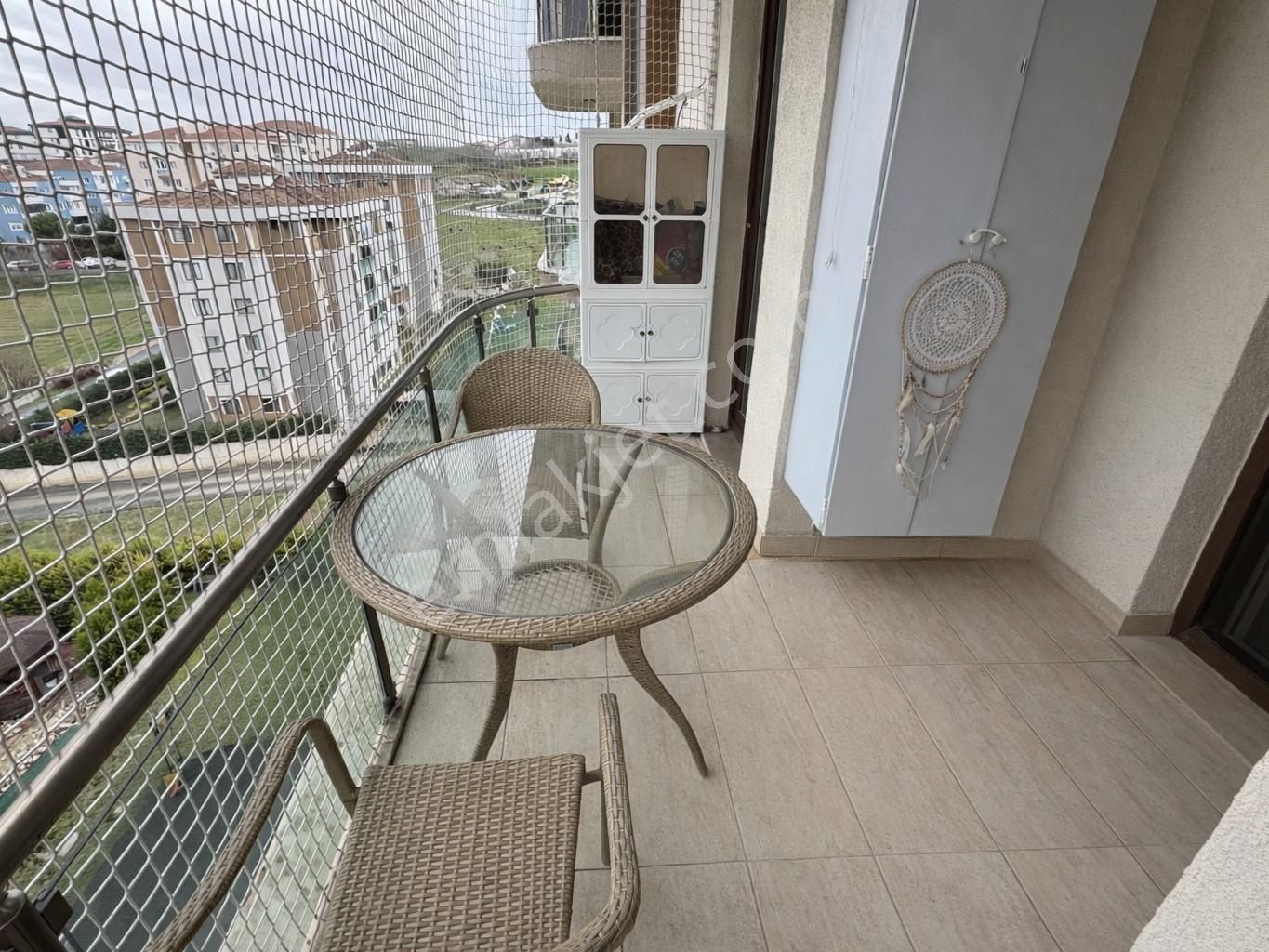 Silivri Yeni Mah. Havuzlu Güvenlikli K.otoparklı Ara Kat 1+1 - Görsel 22